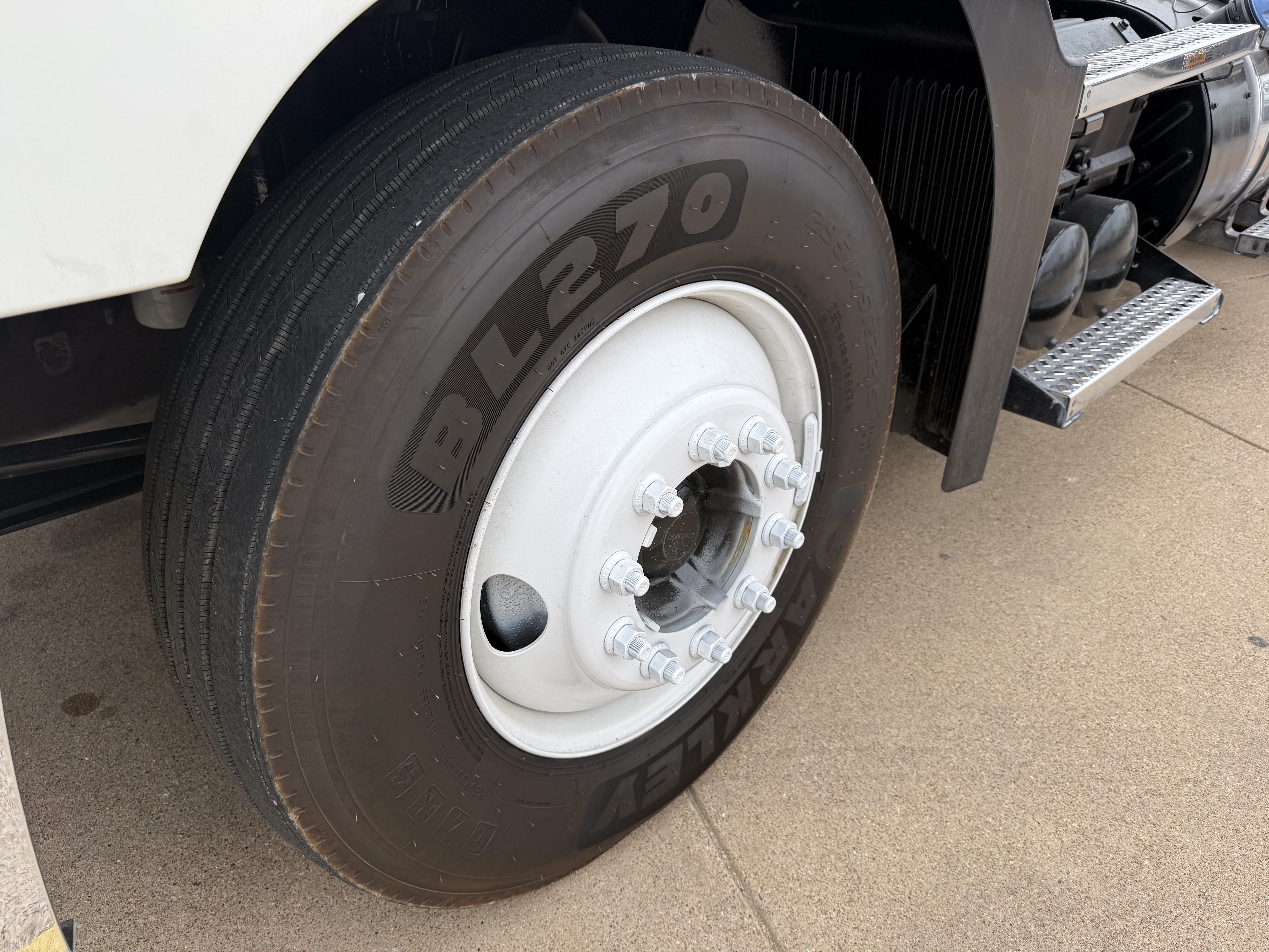 2021 Mack - image 26