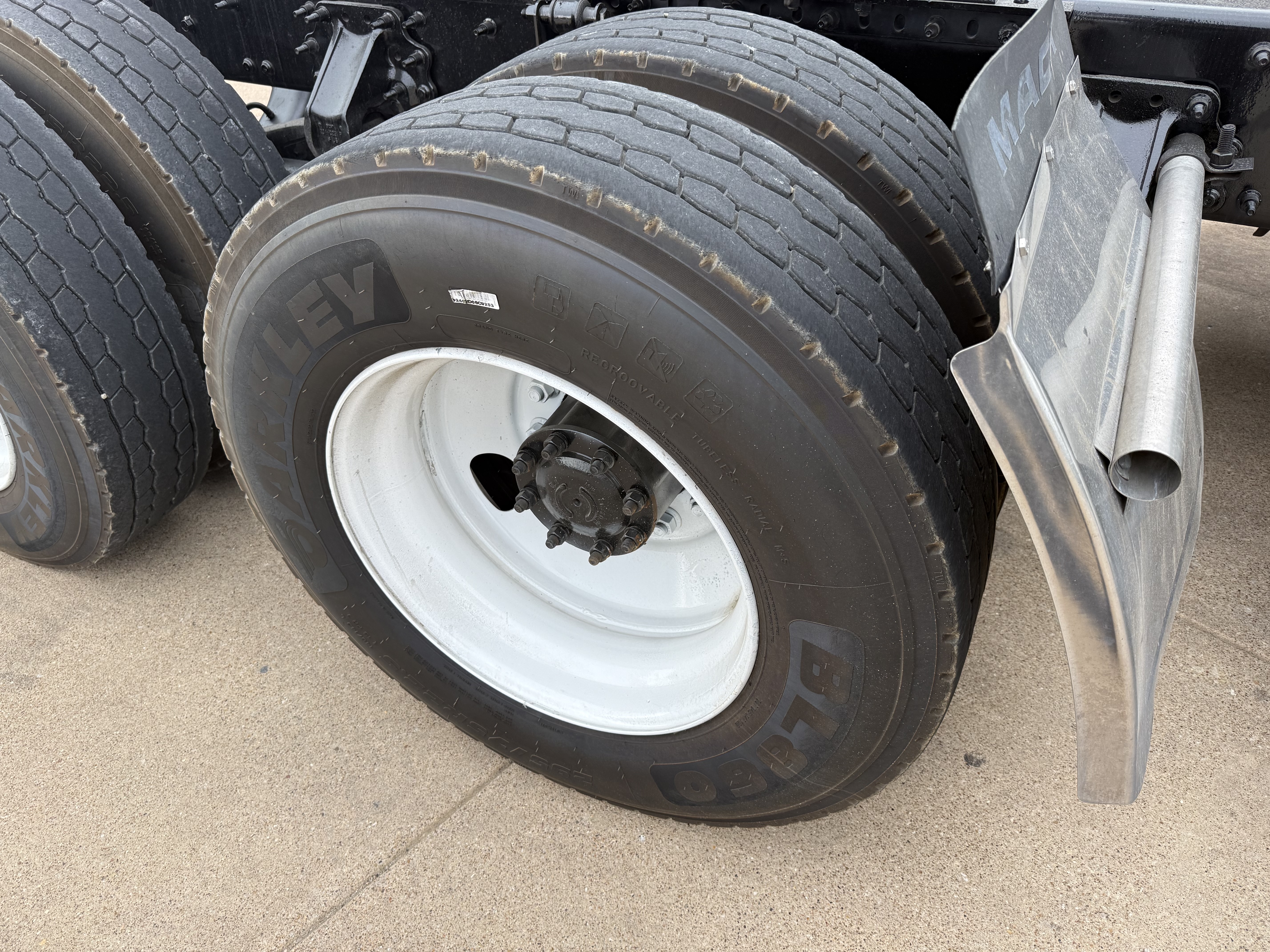 2021 Mack - image 25