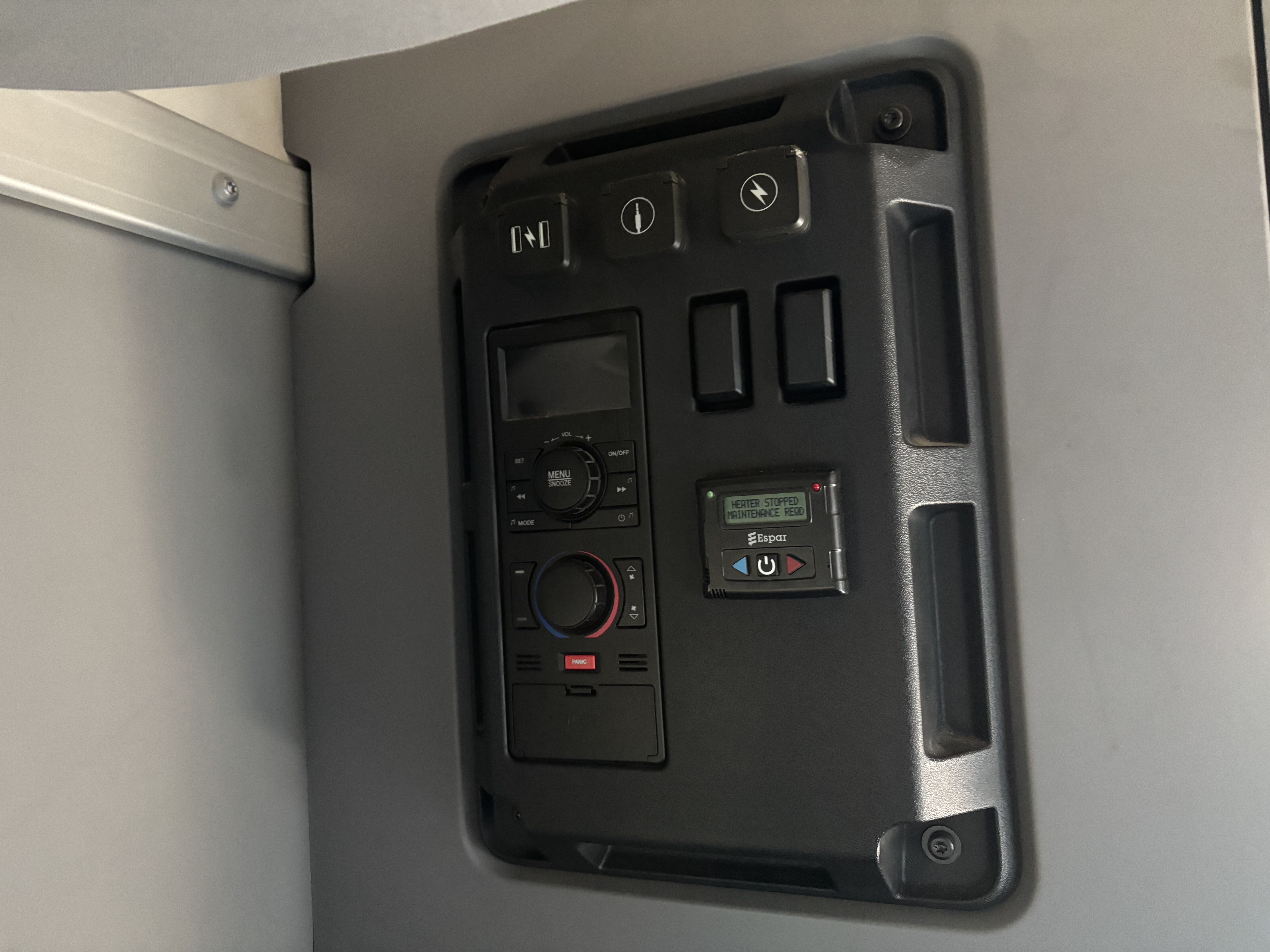 2020 Mack - image 29