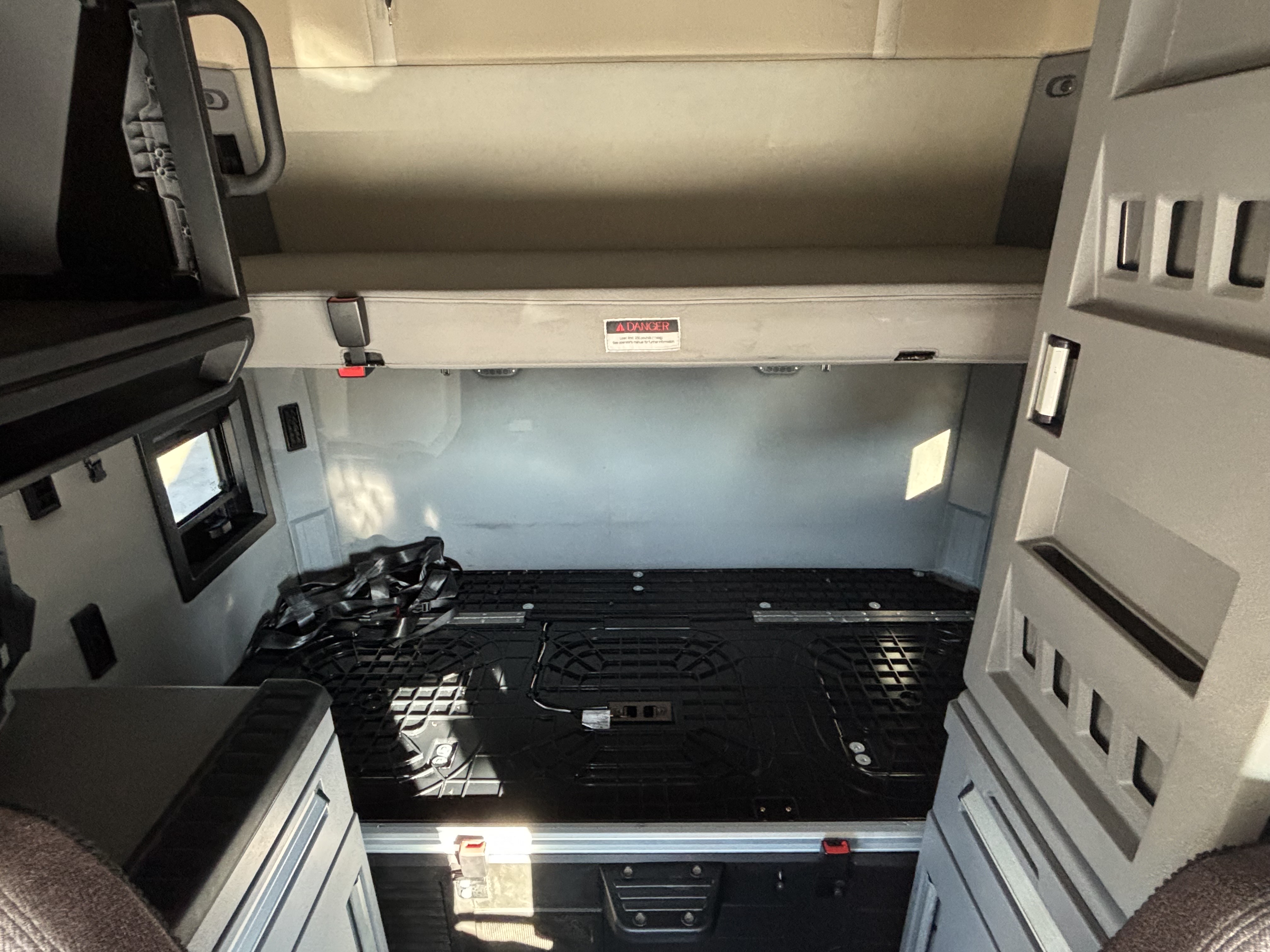 2020 Mack - image 24