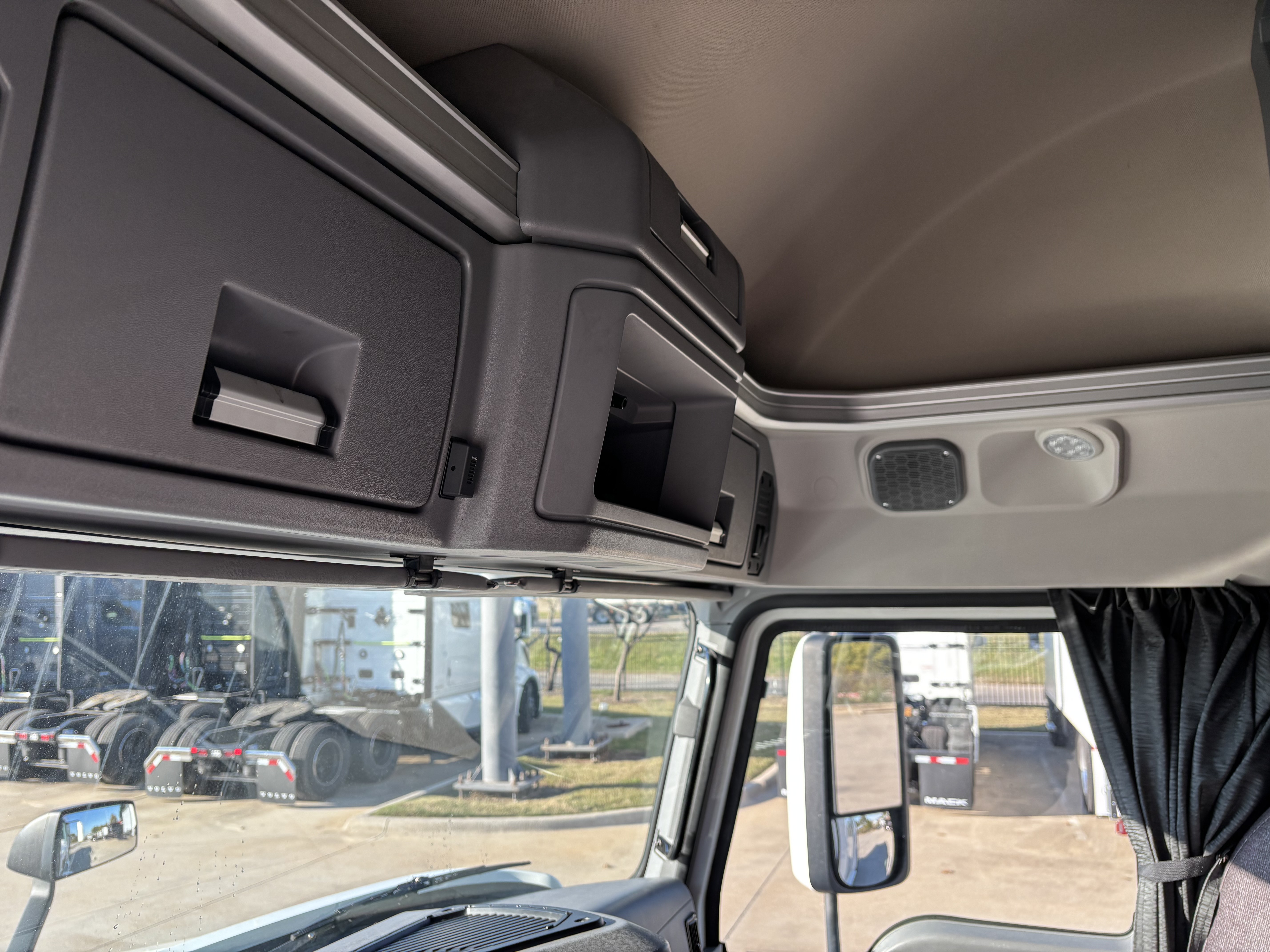 2020 Mack - image 22