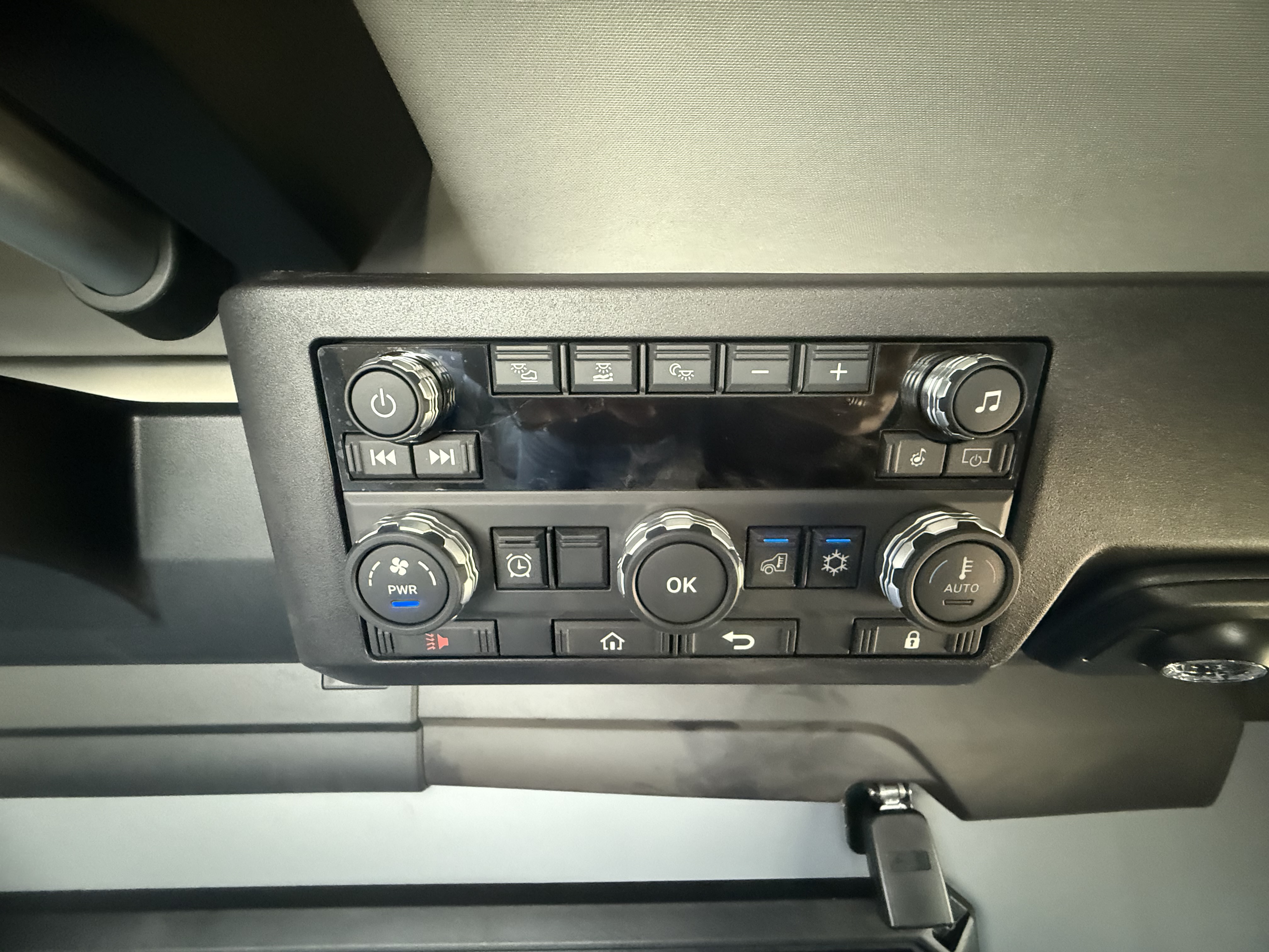 2026 Mack - image 18