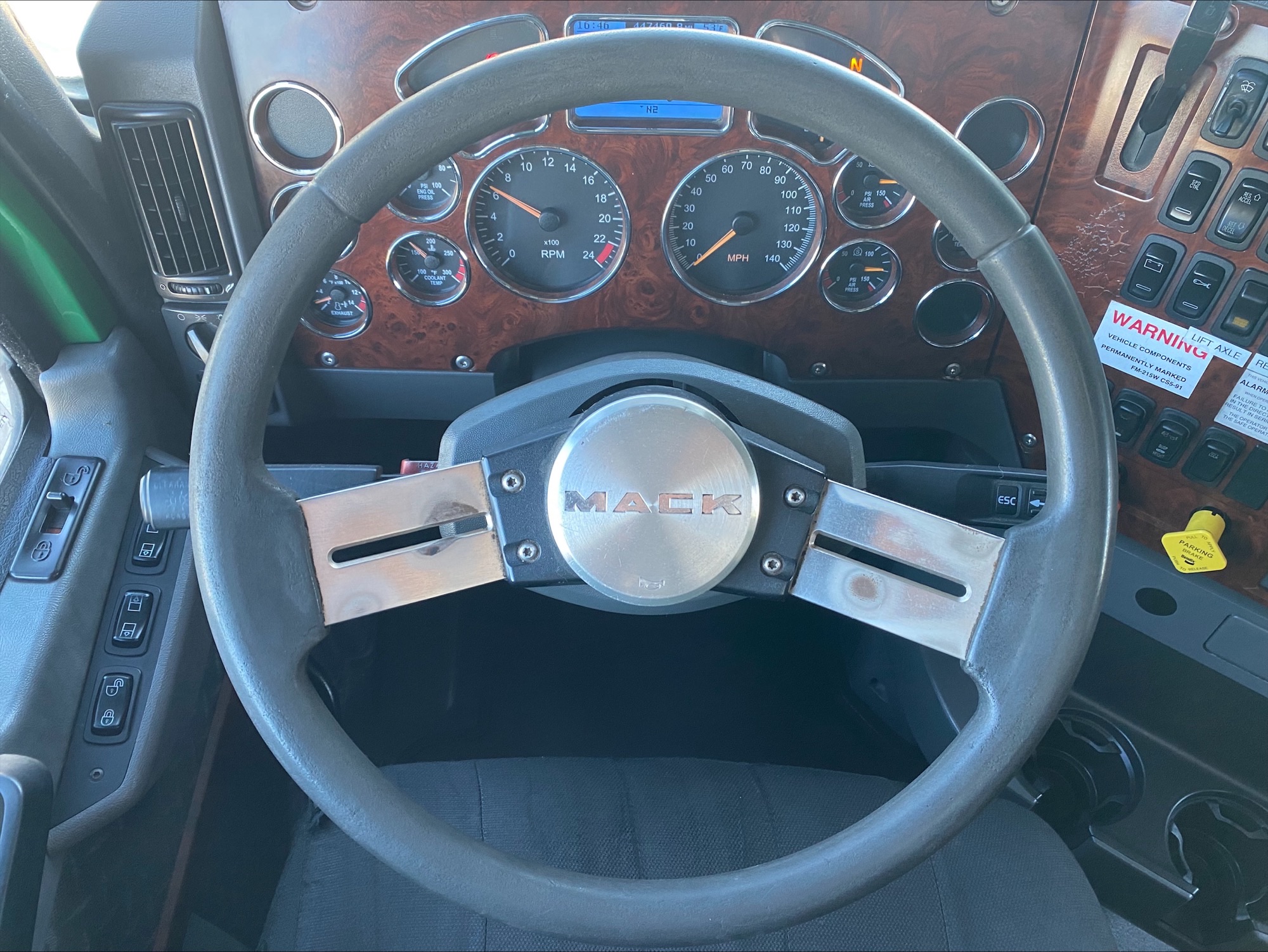 2018 Mack - image 17