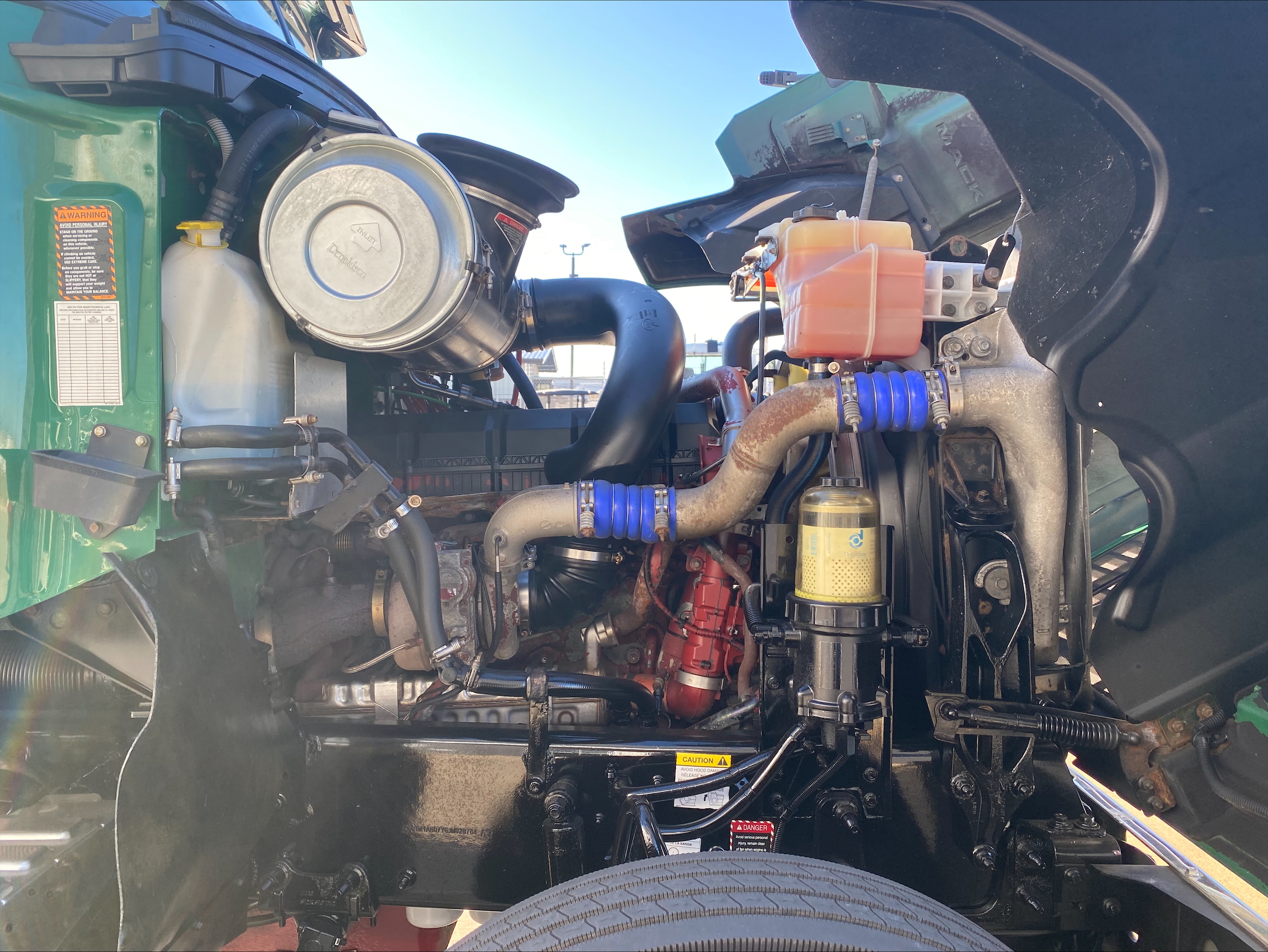 2018 Mack - image 10