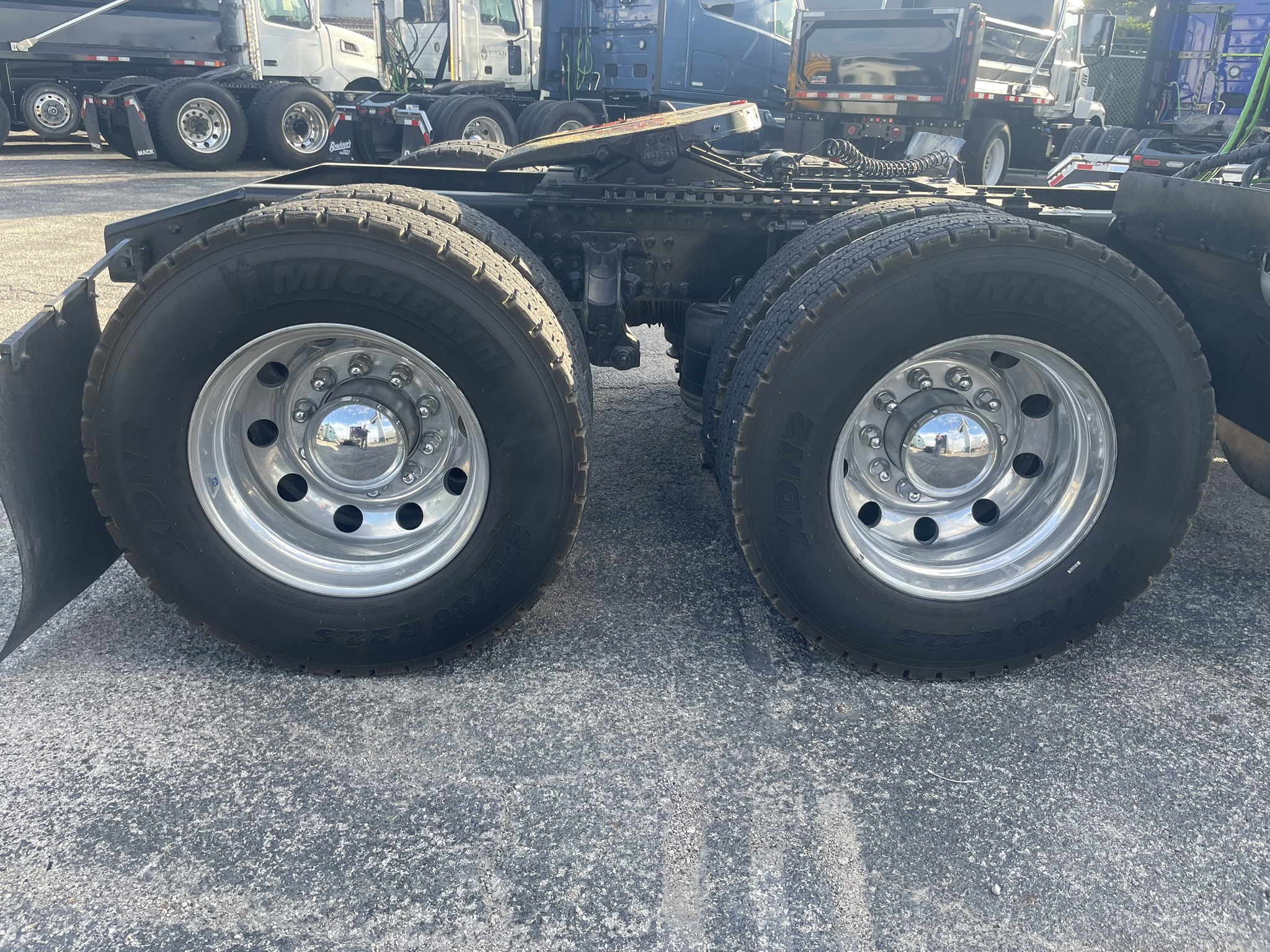 2020 Mack - image 14