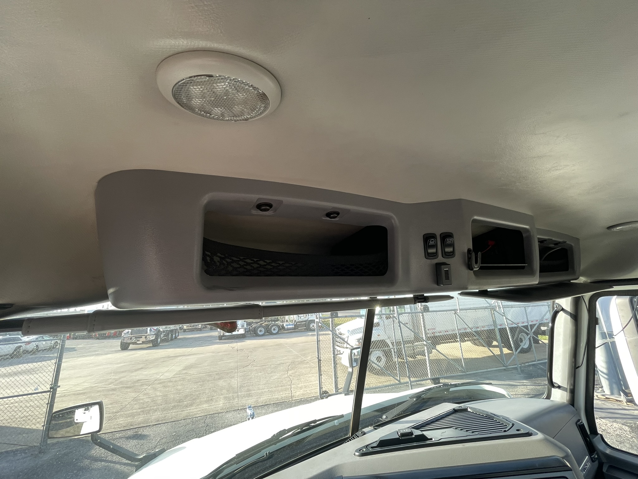 2020 Mack - image 28