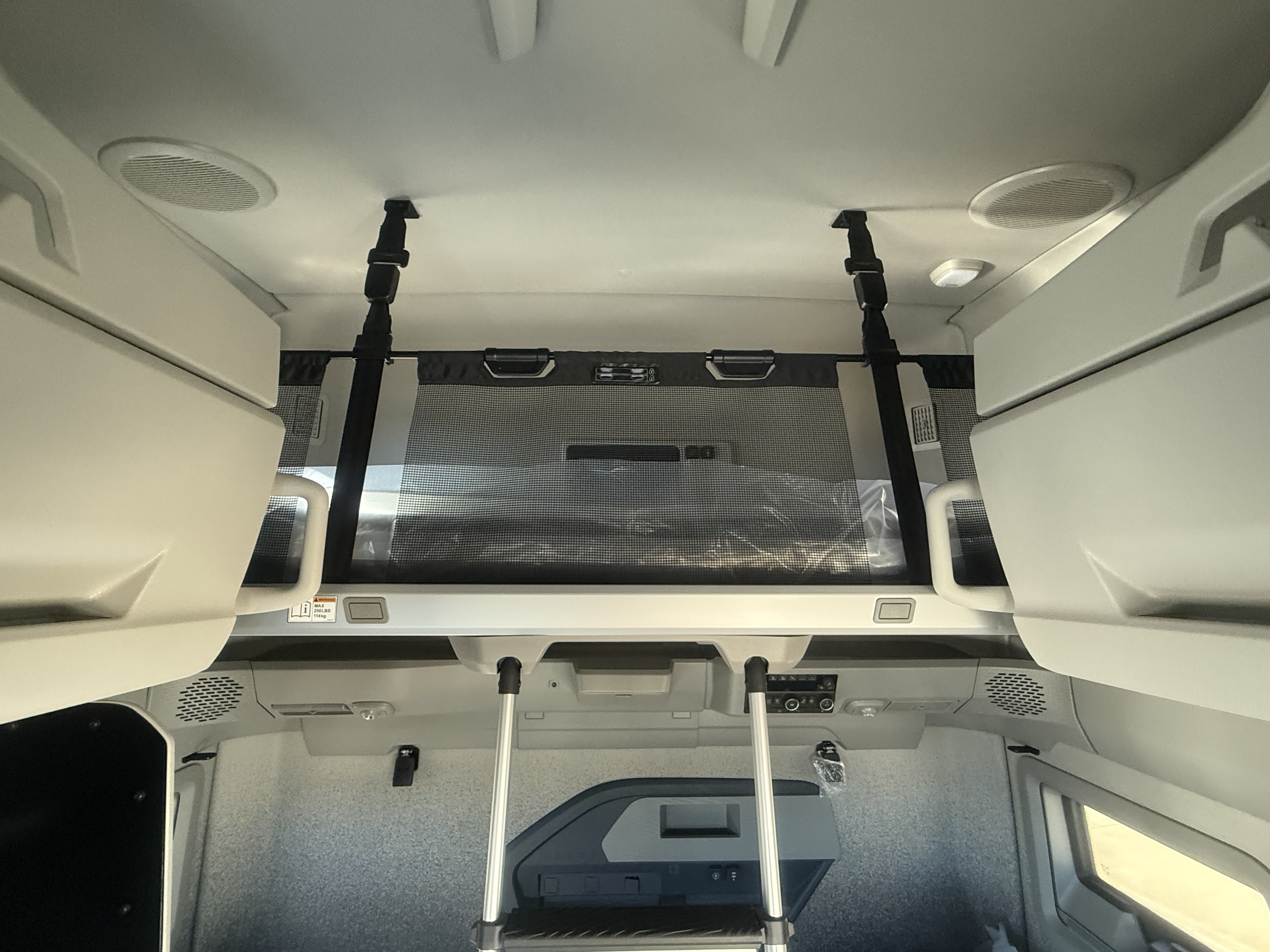 2026 Volvo - image 18