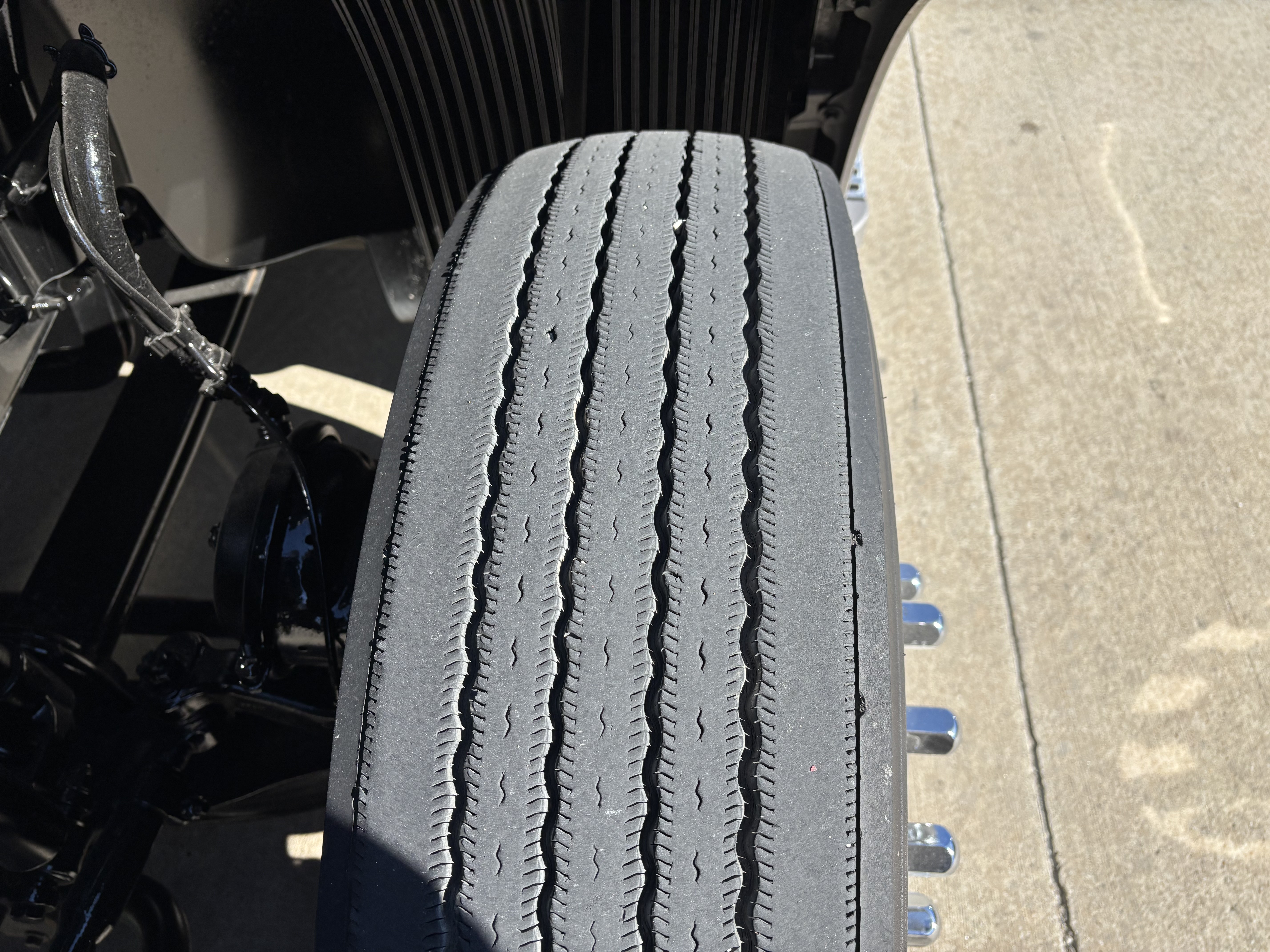 2022 Volvo - image 18