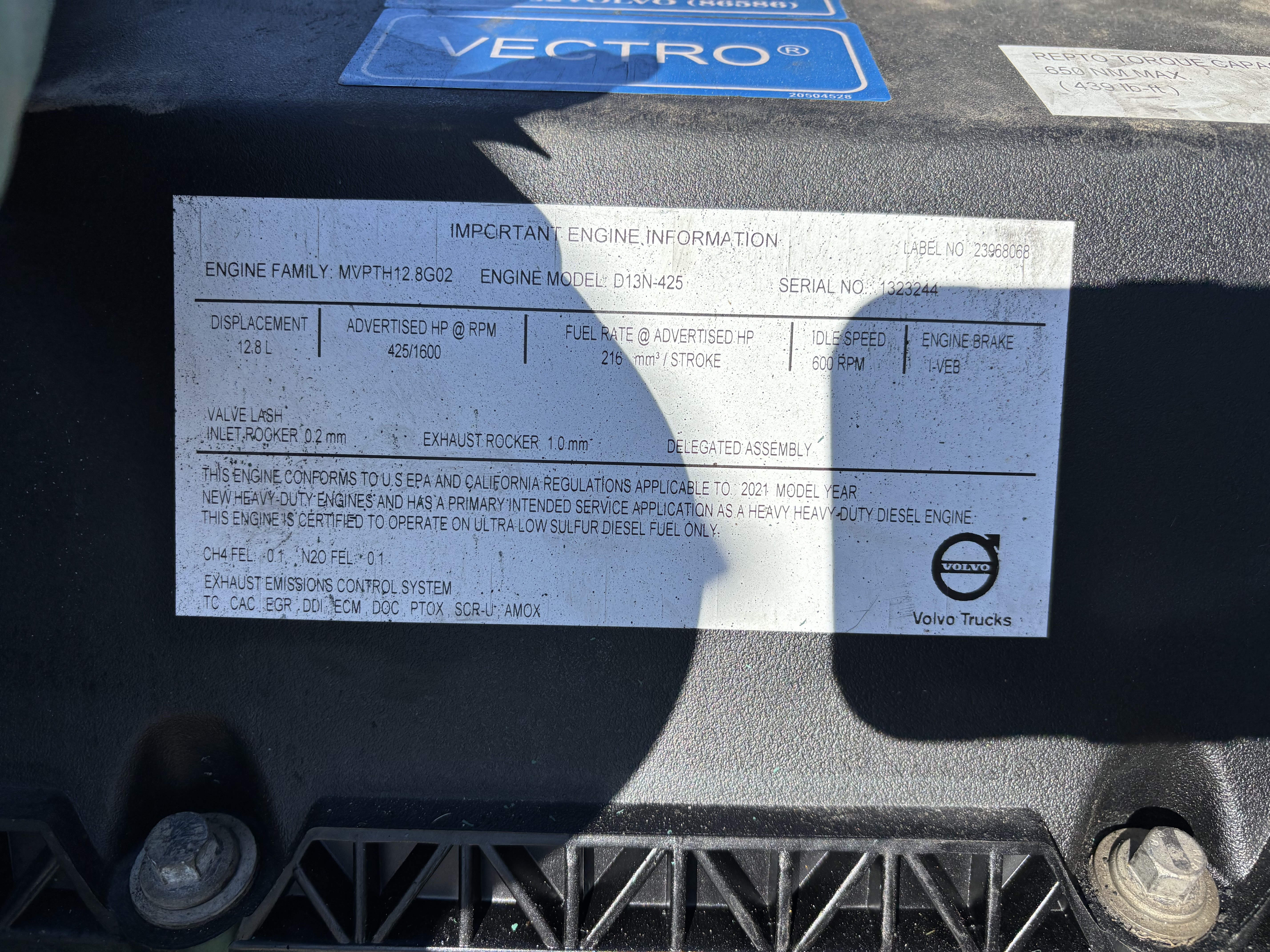 2022 Volvo - image 10