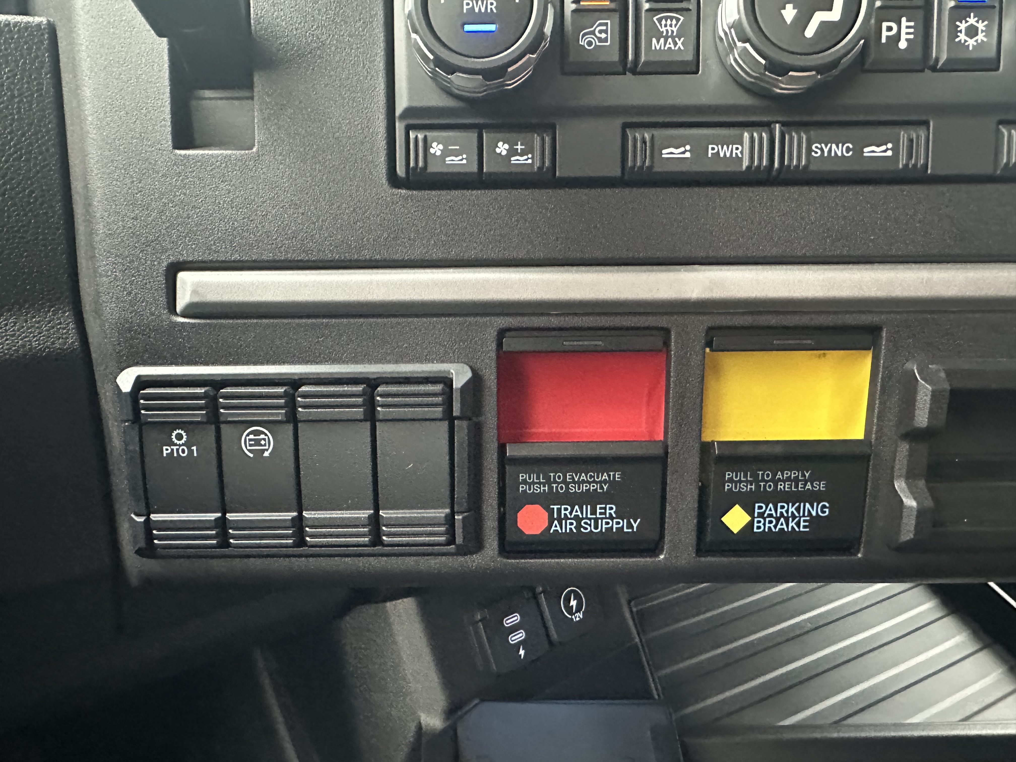 2026 Mack - image 11