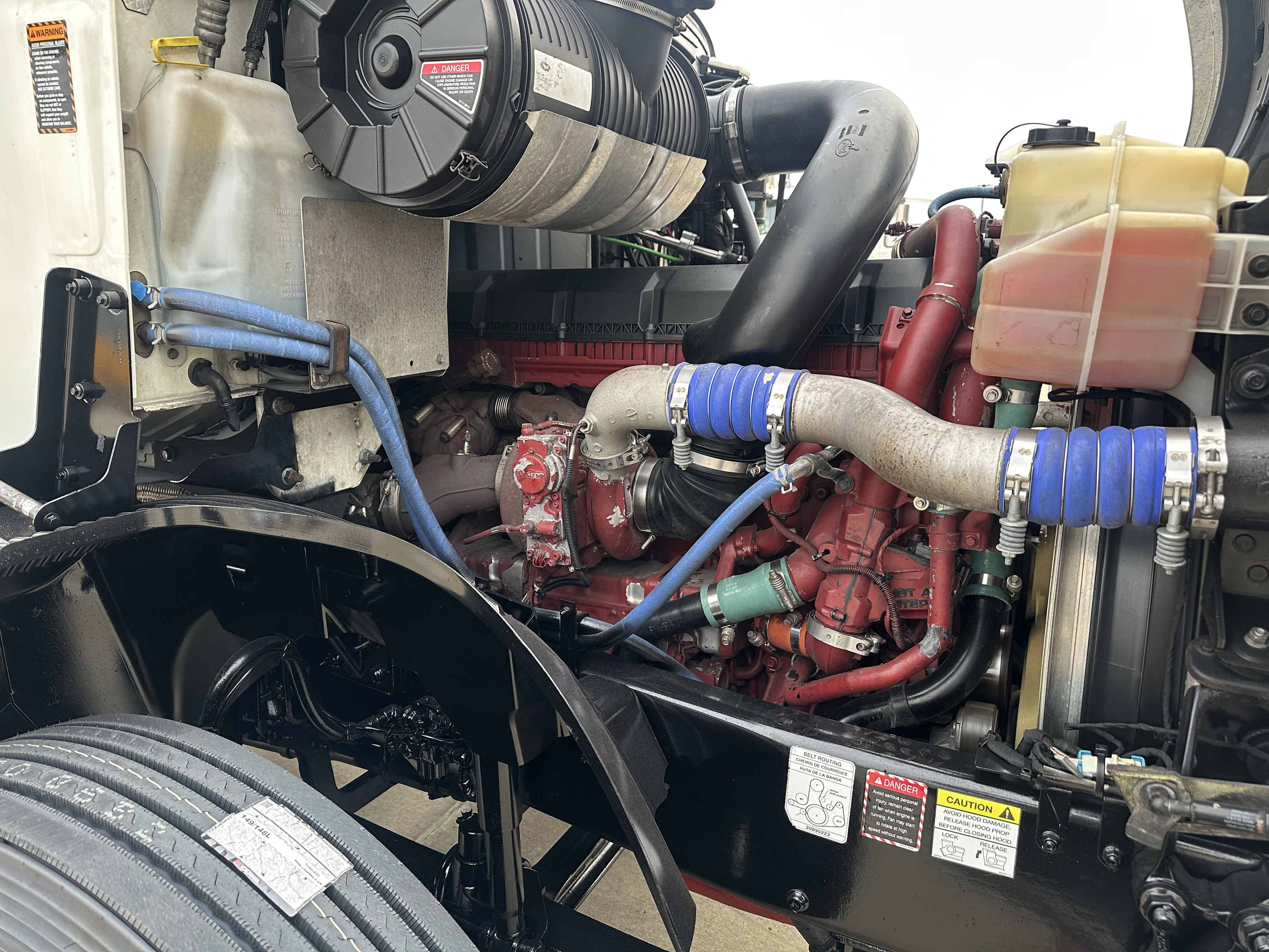 2019 Mack - image 10