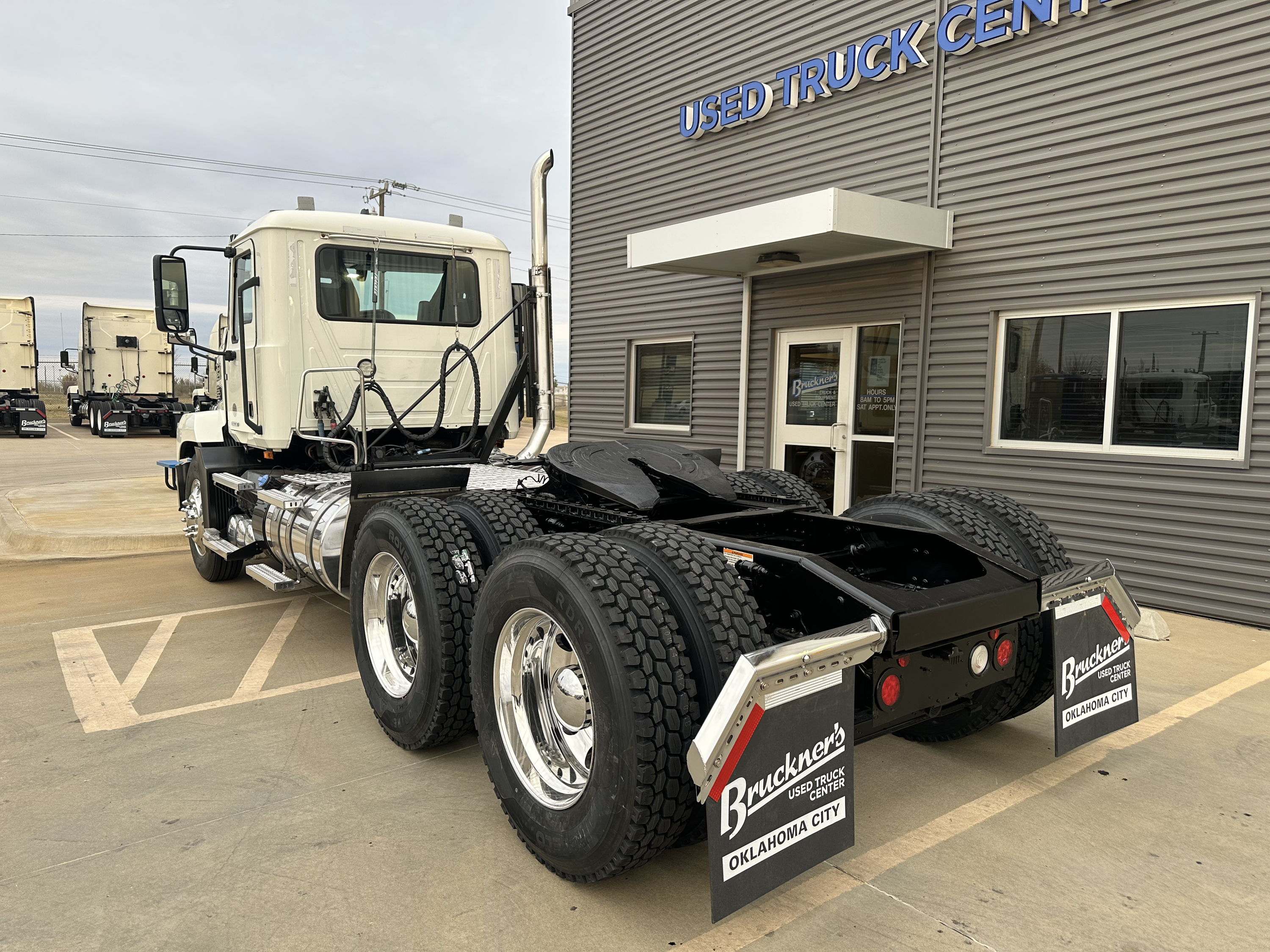 2019 Mack - image 7
