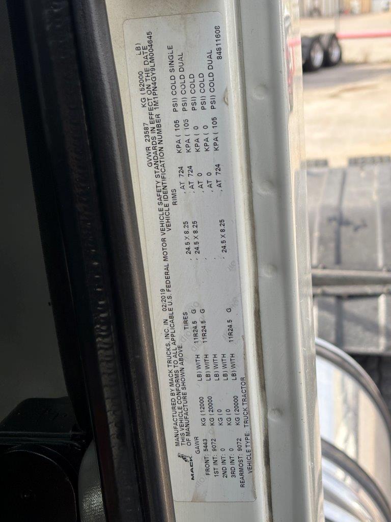 2020 Mack - image 26