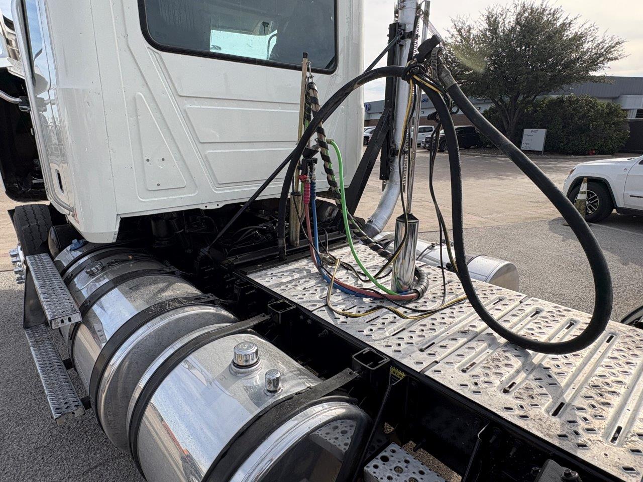 2020 Mack - image 18