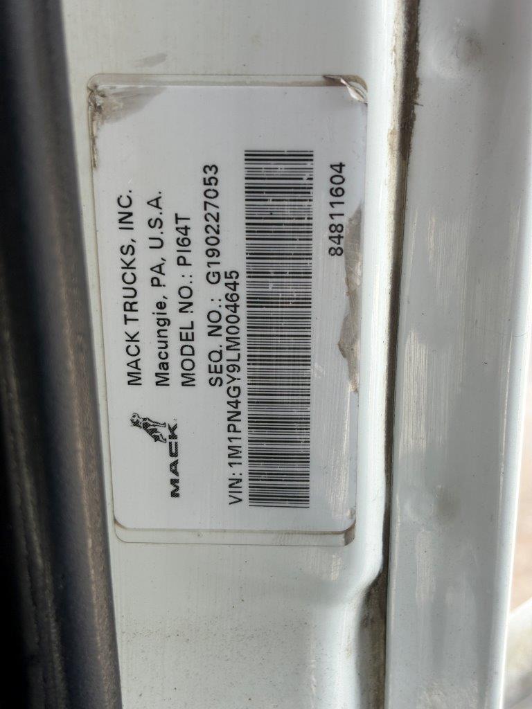 2020 Mack - image 27