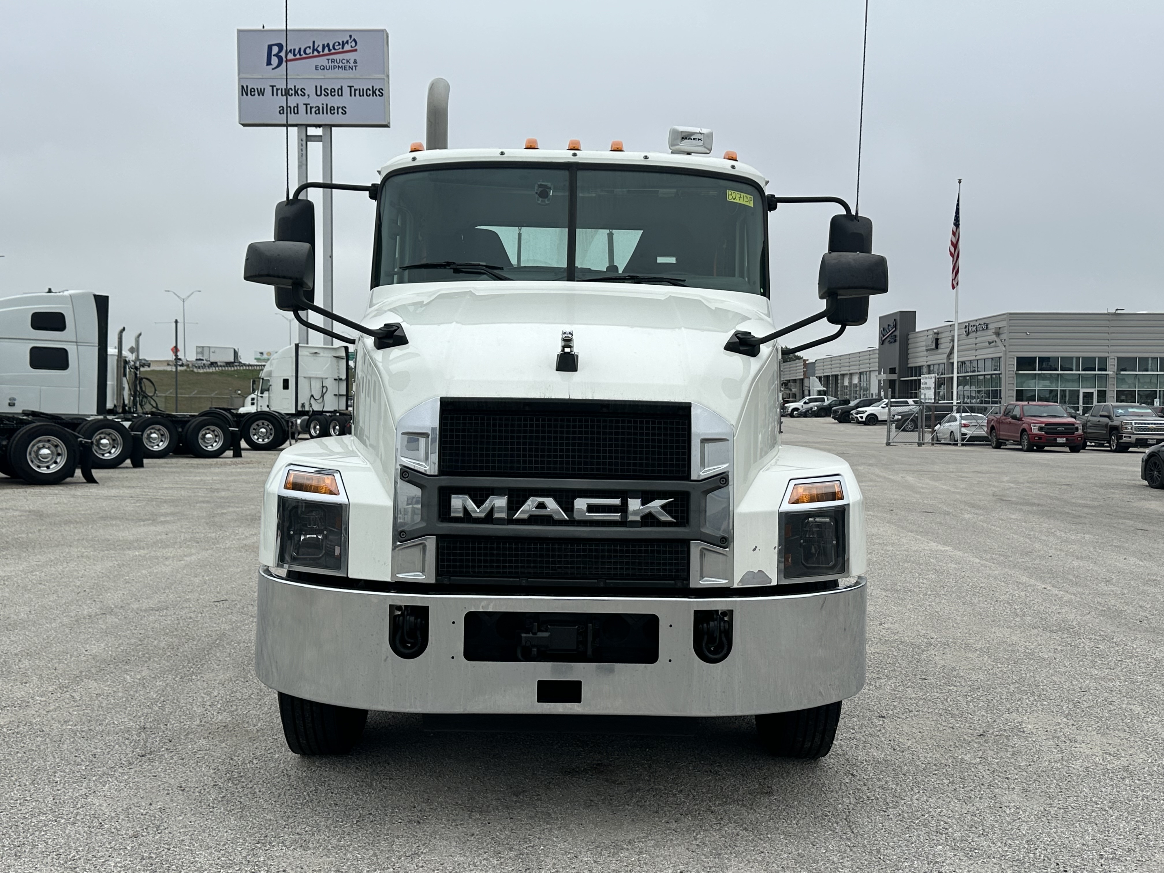 2020 Mack - image 6