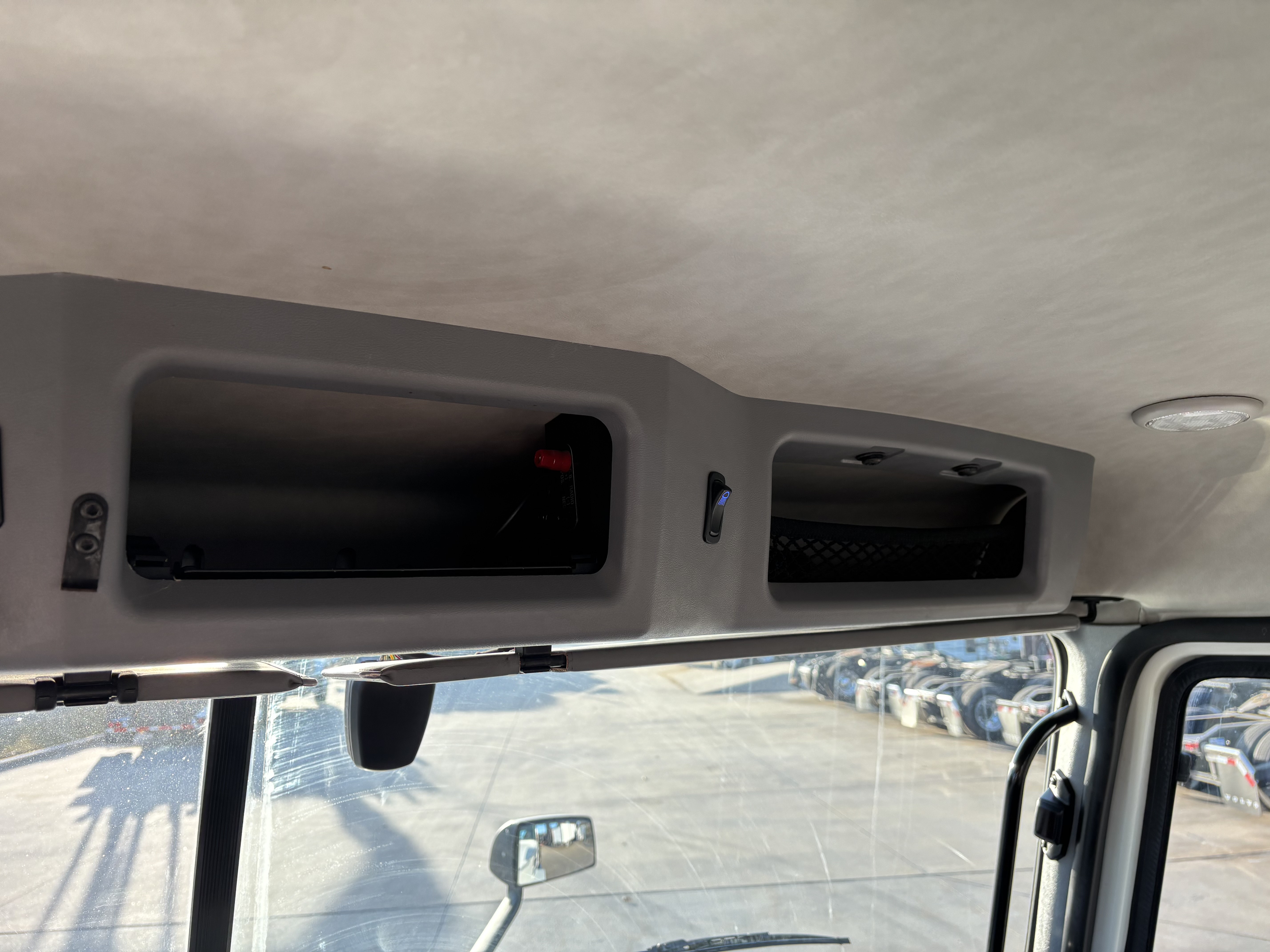 2020 Mack - image 25