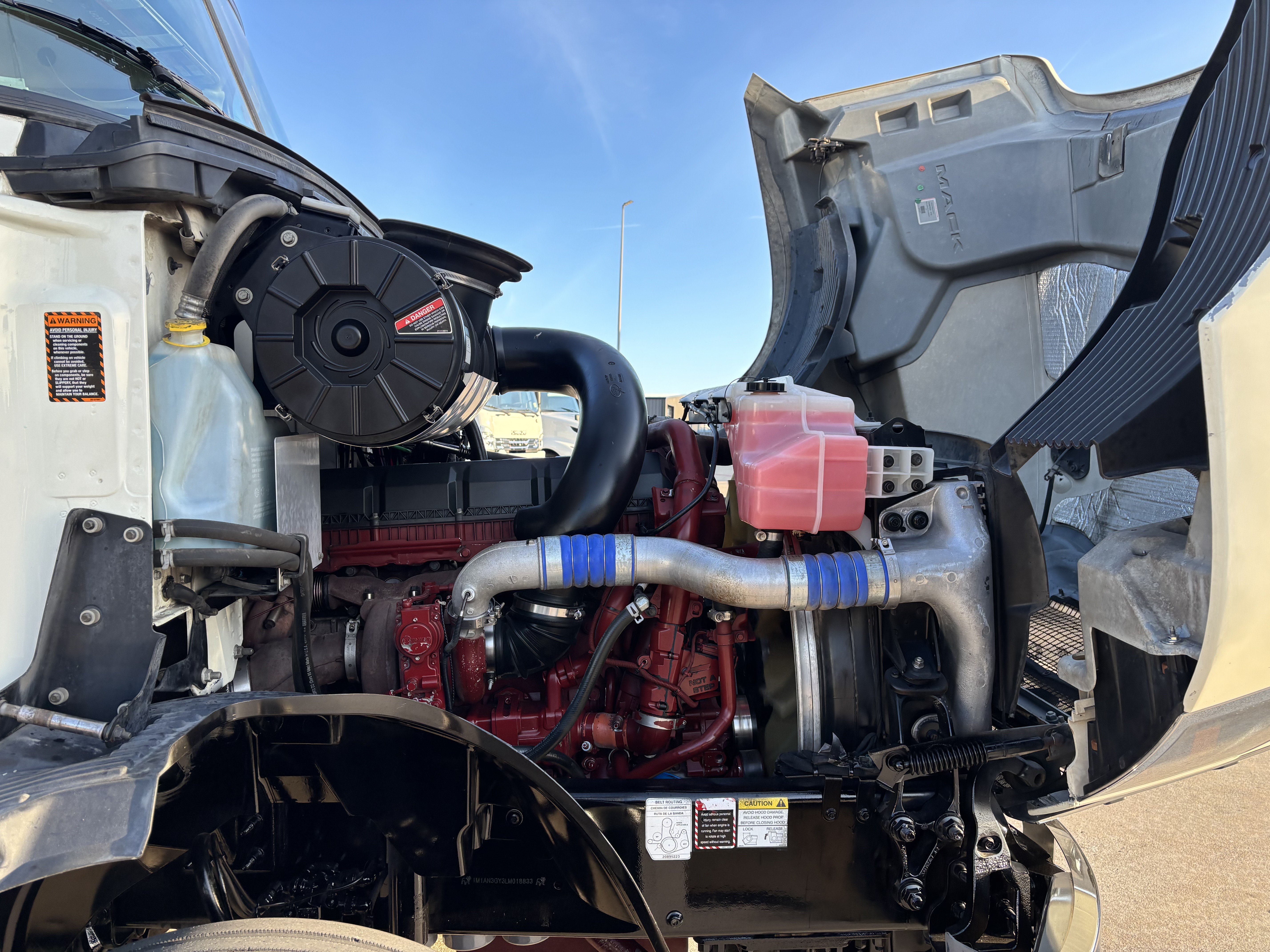 2020 Mack - image 10