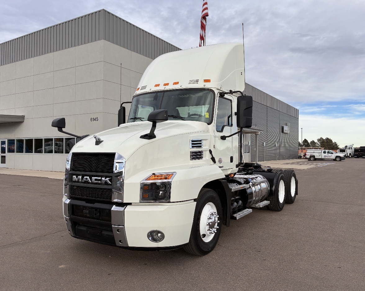 2020 Mack - image 1