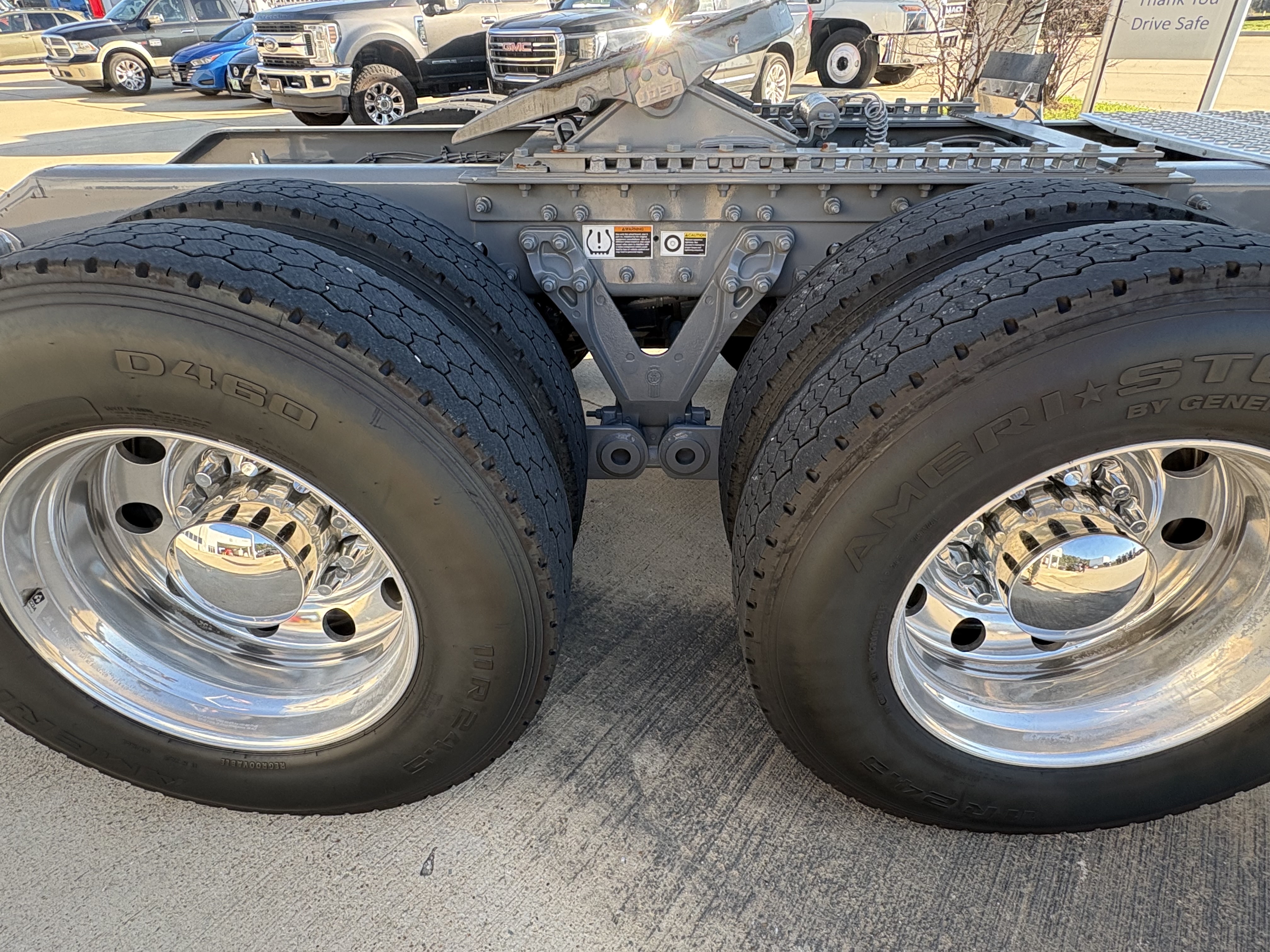 2023 Kenworth W900 - image 6