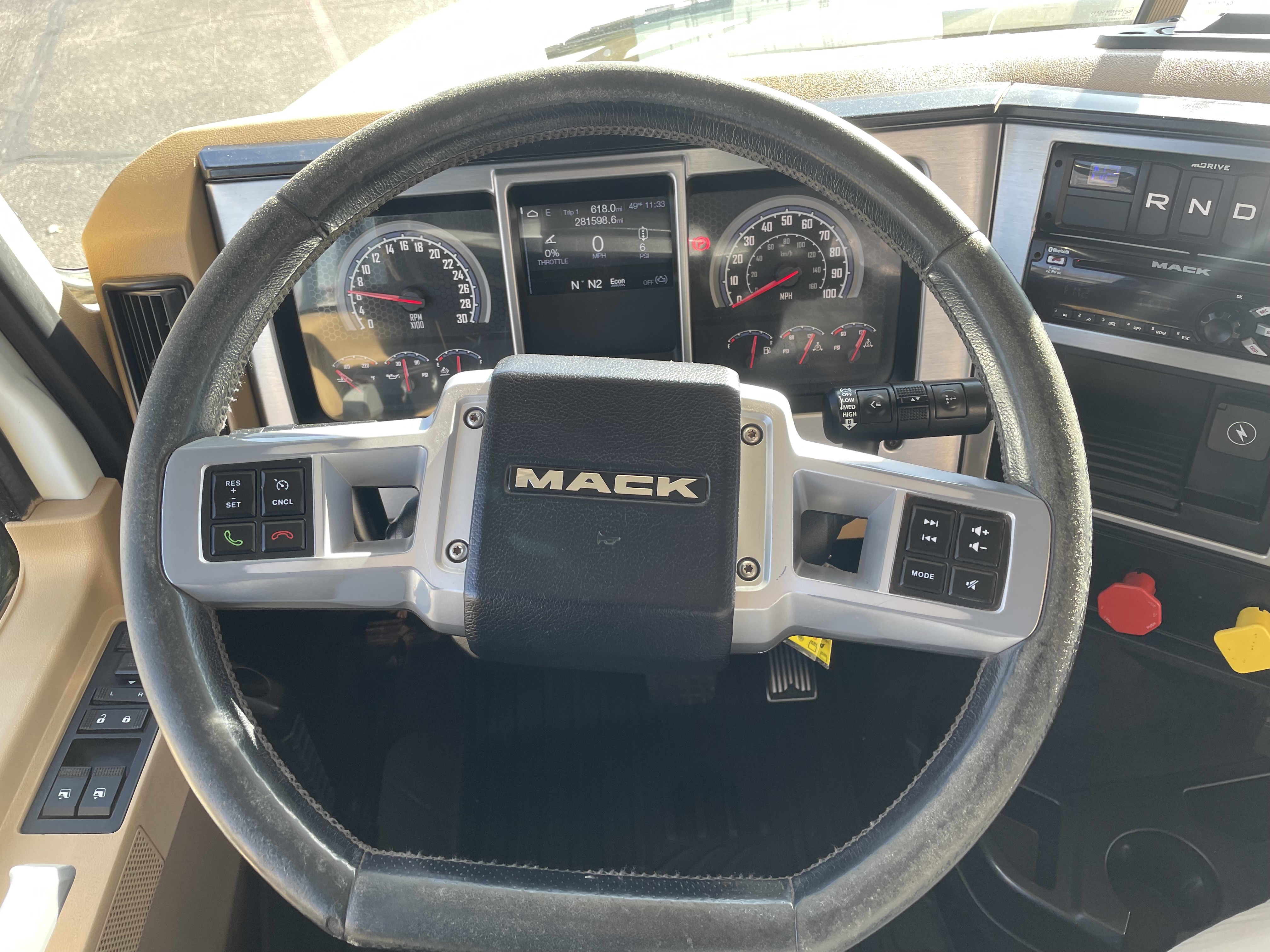 2021 Mack - image 13