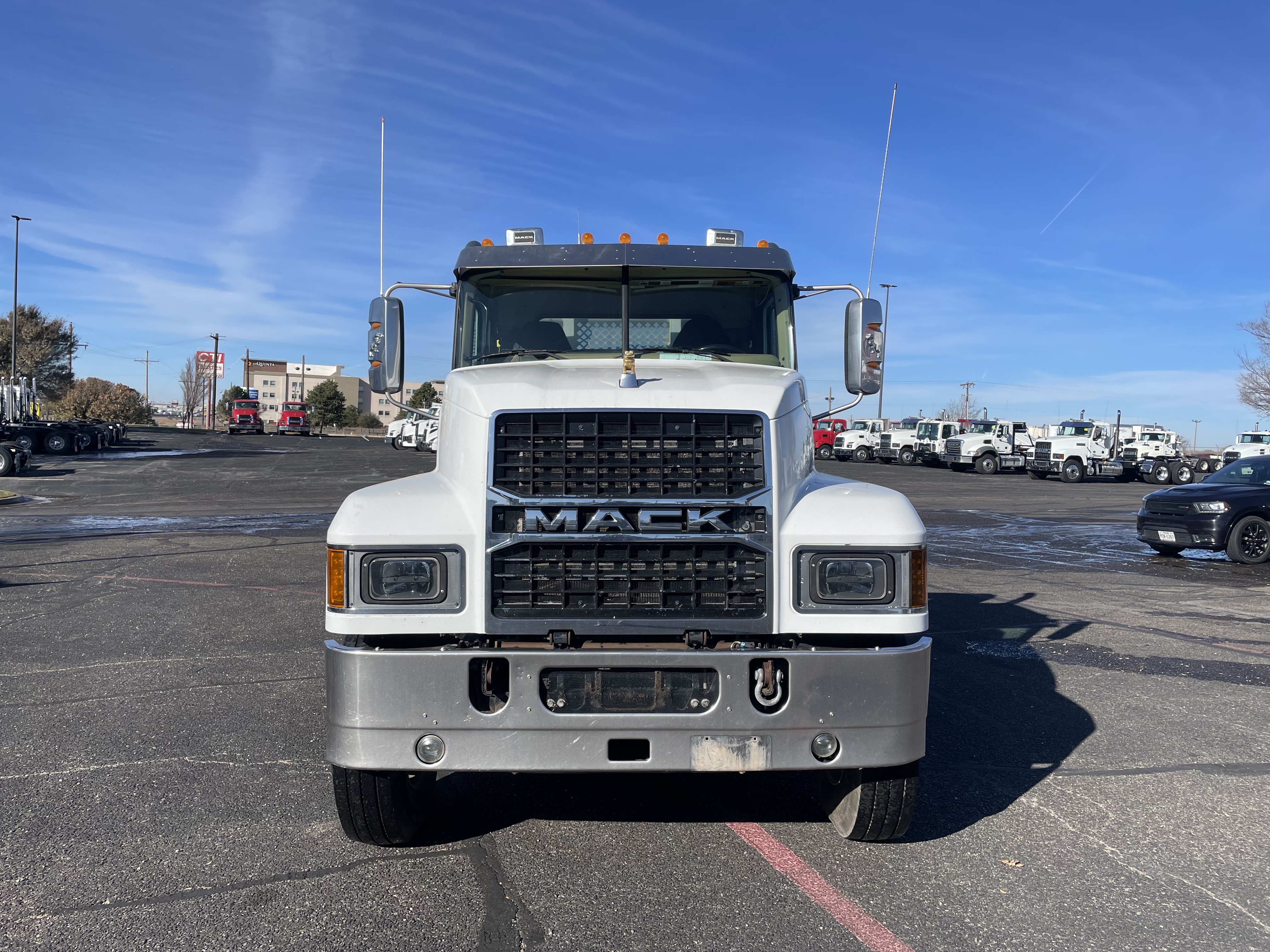 2021 Mack - image 2