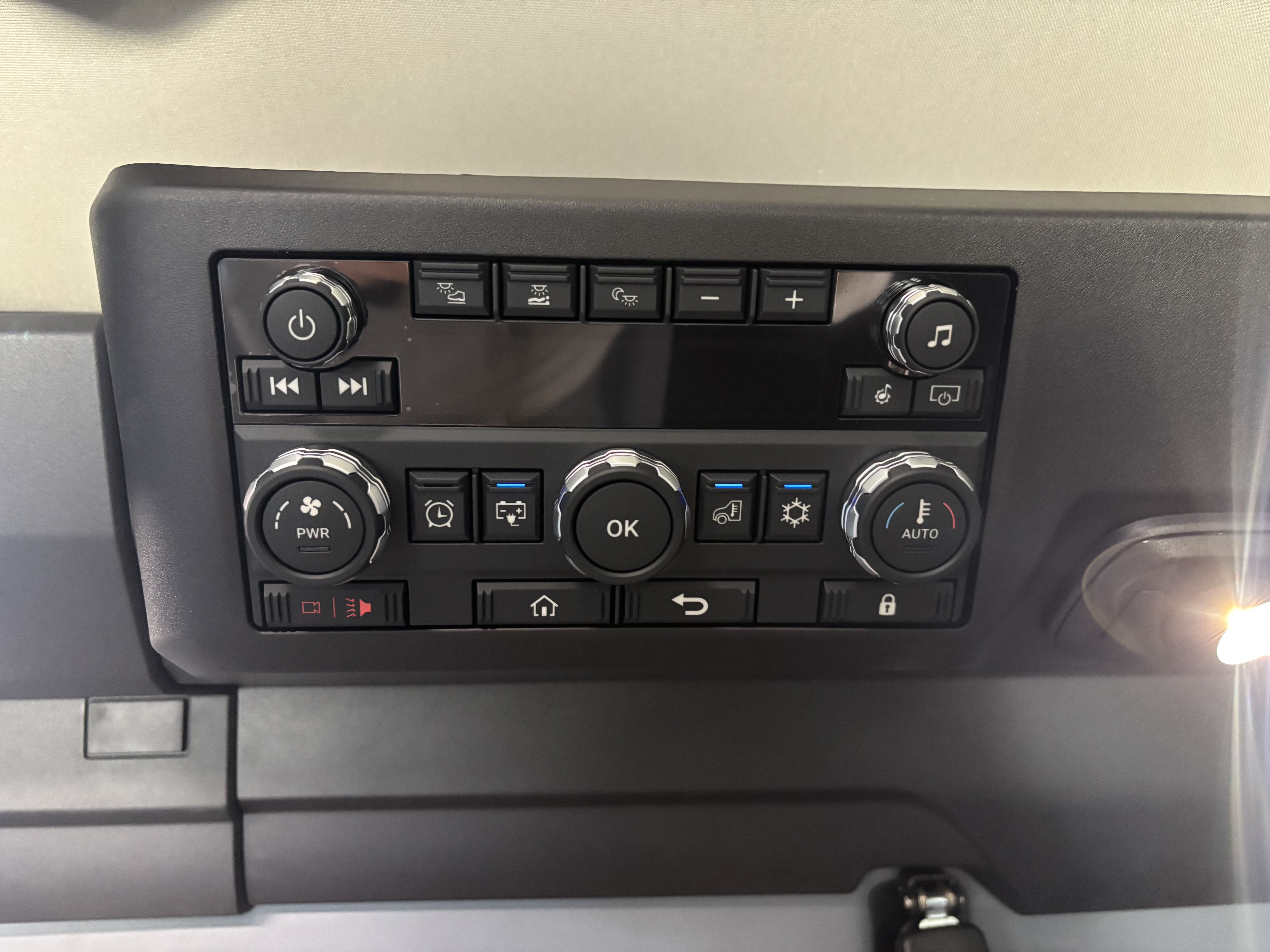 2026 Mack - image 26