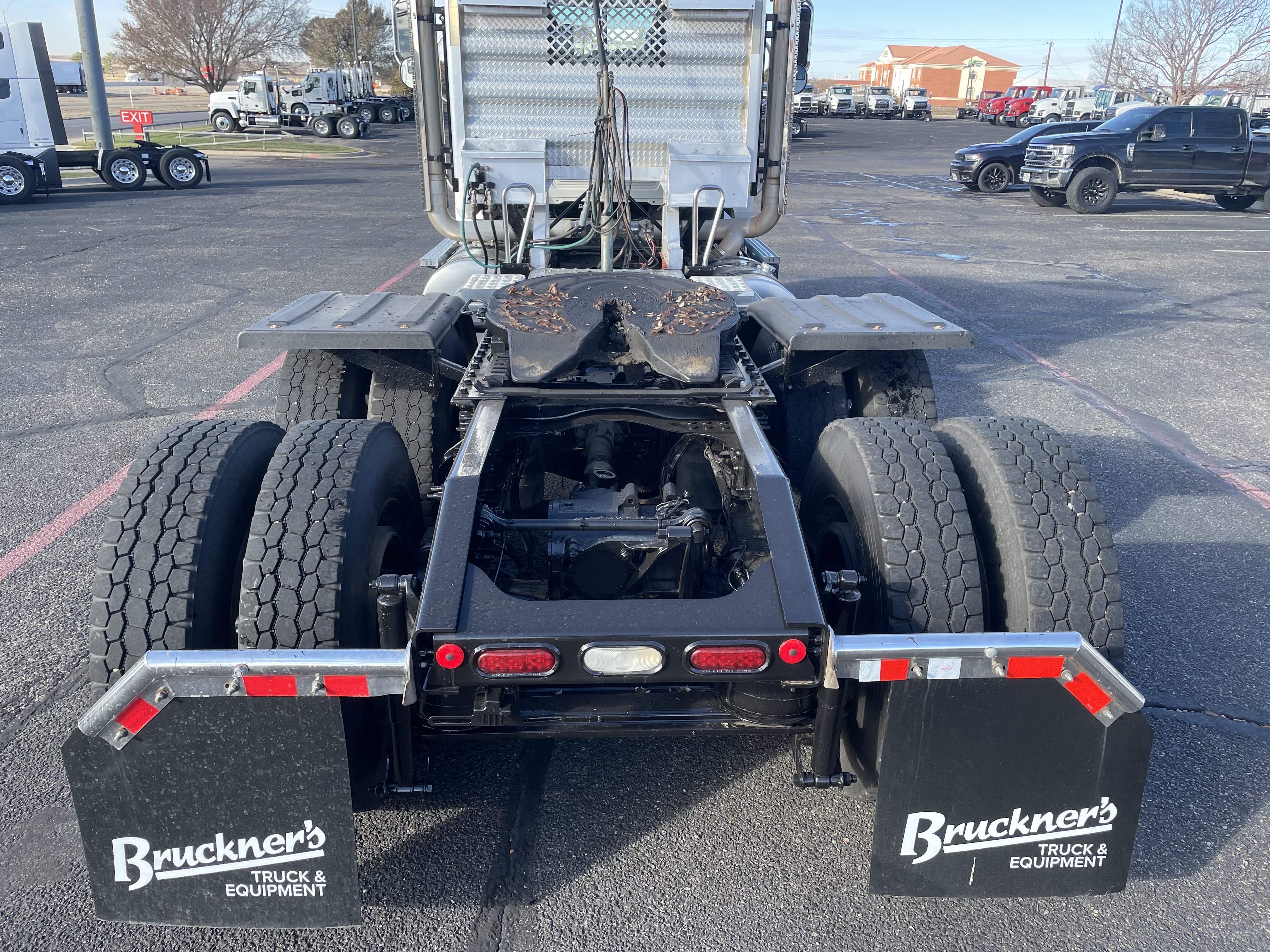 2021 Mack - image 12