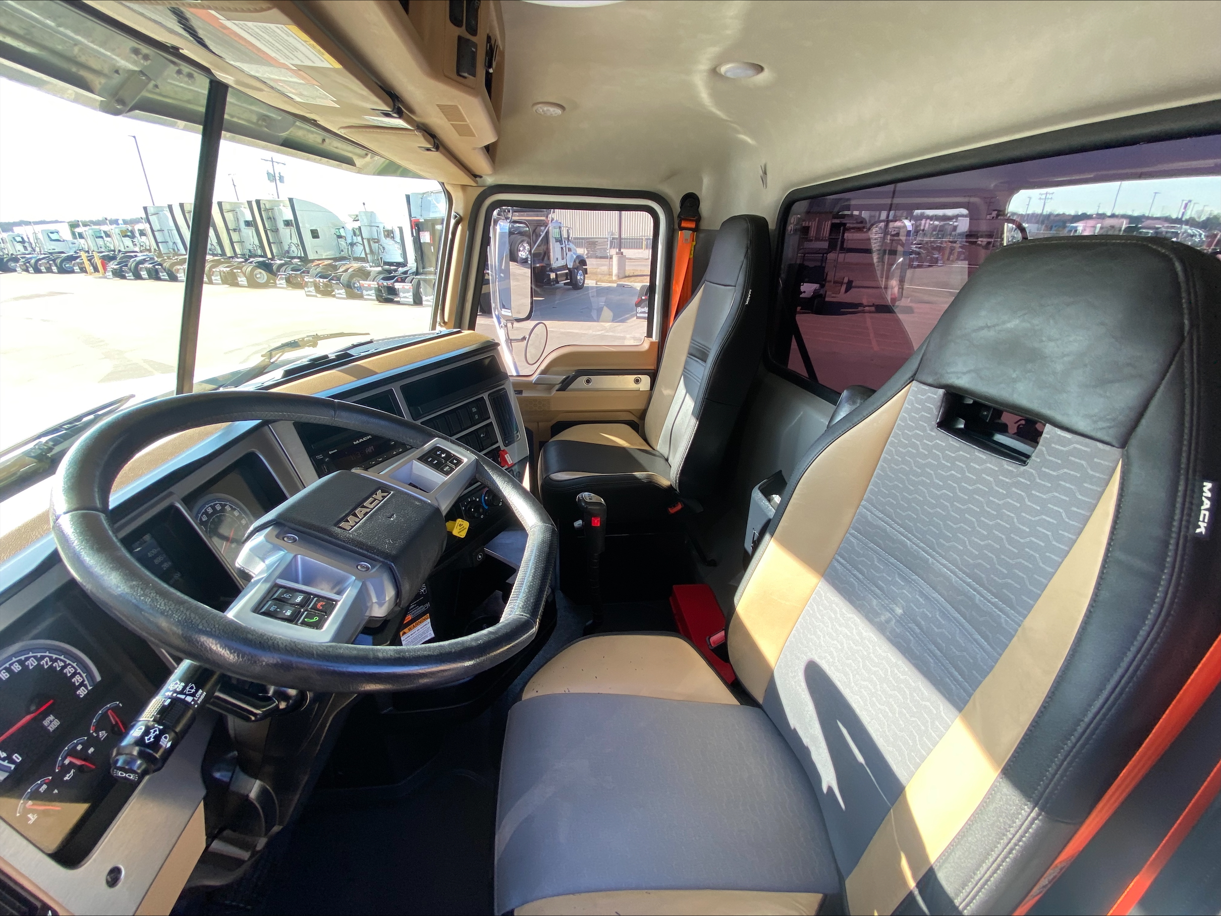 2023 Mack - image 13