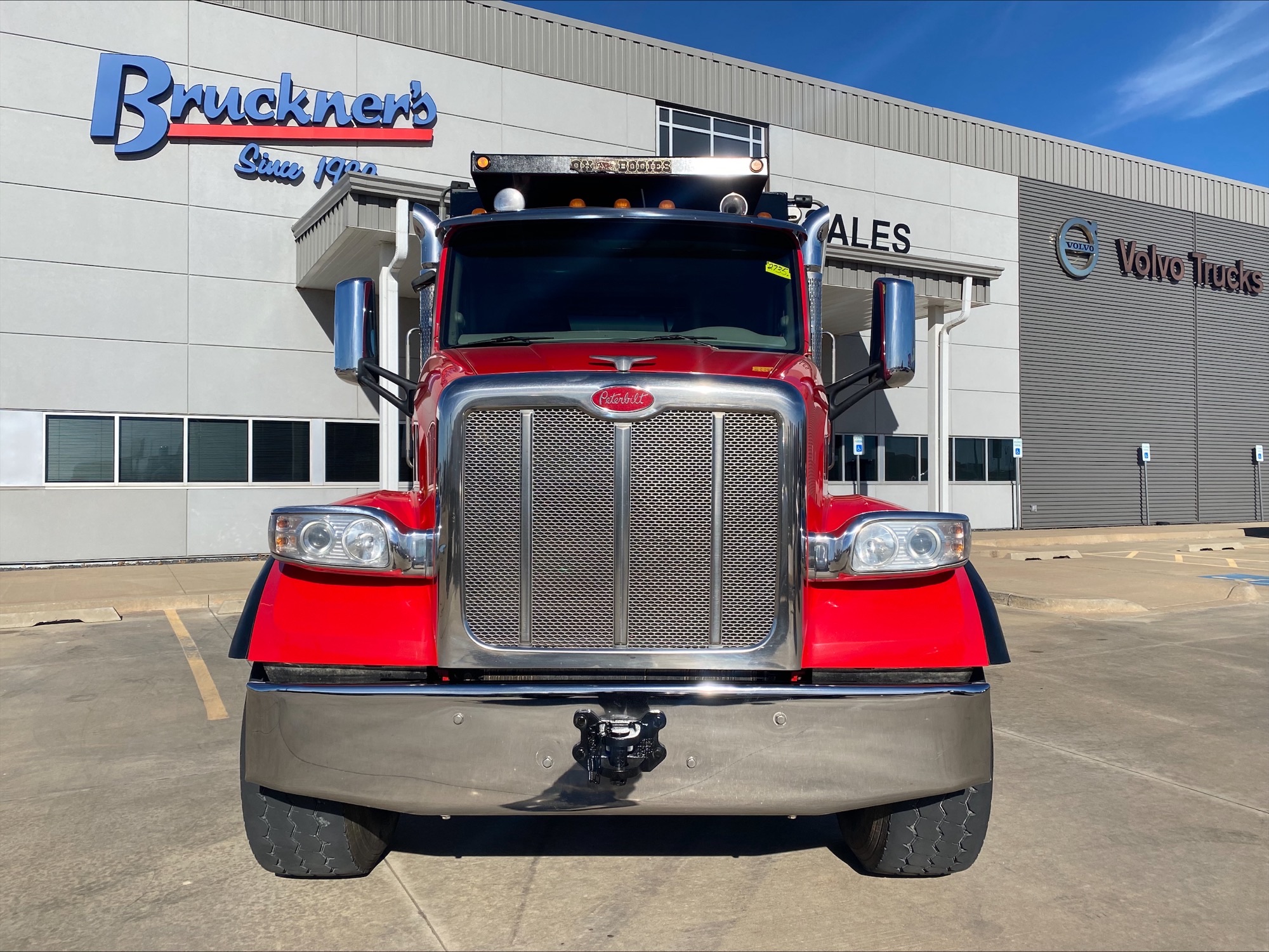 2021 Peterbilt 567 - image 2