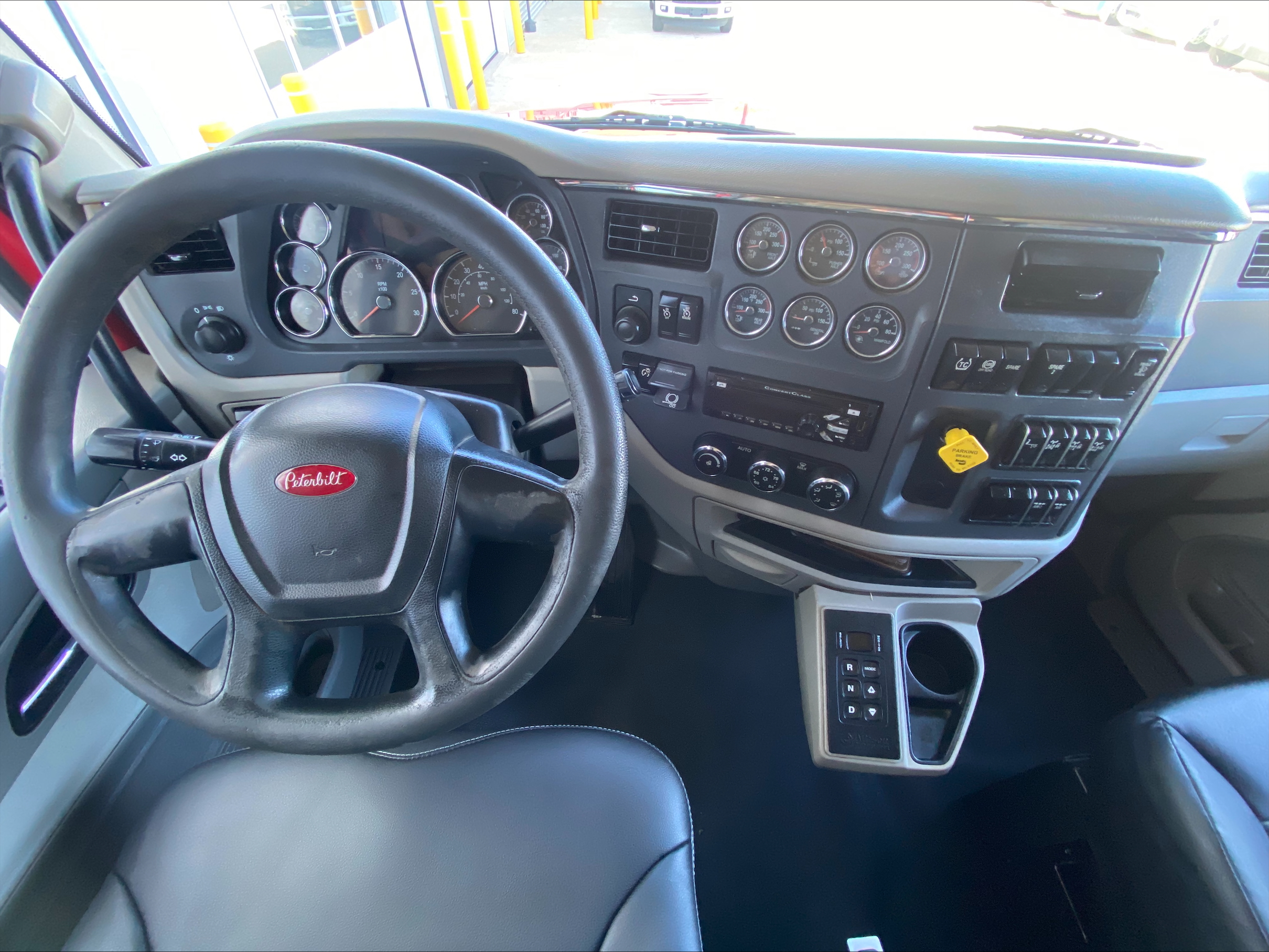 2021 Peterbilt 567 - image 19