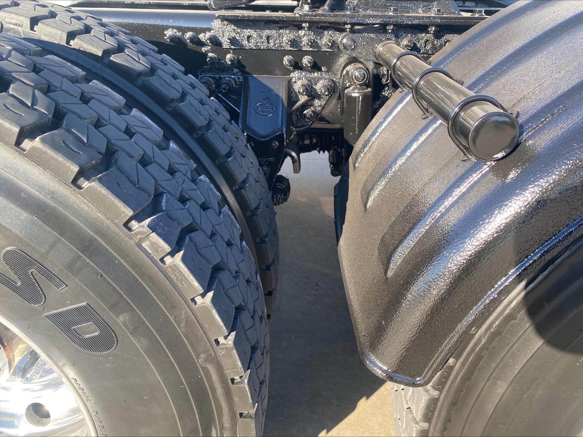 2018 Mack - image 22