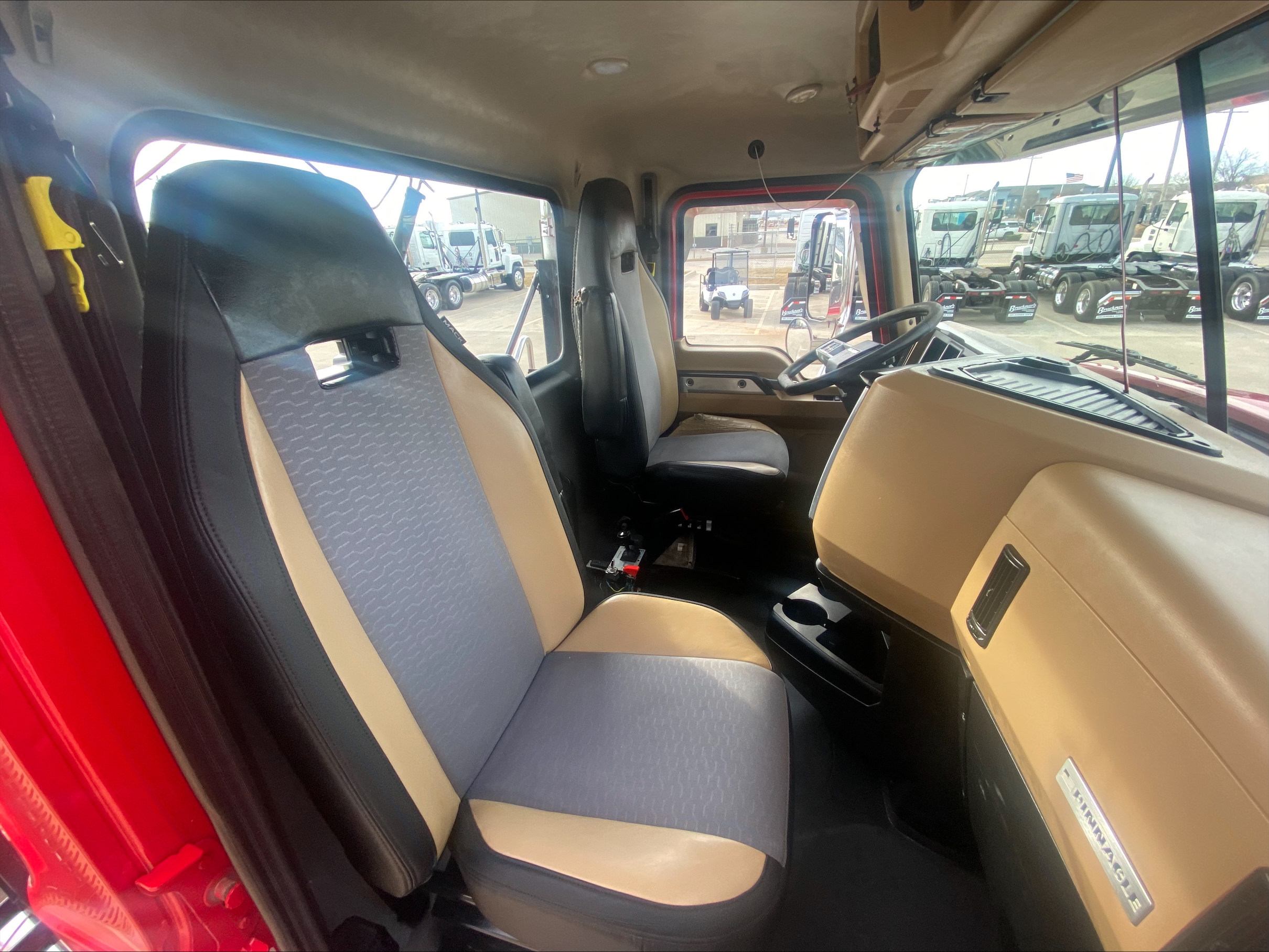 2020 Mack - image 16