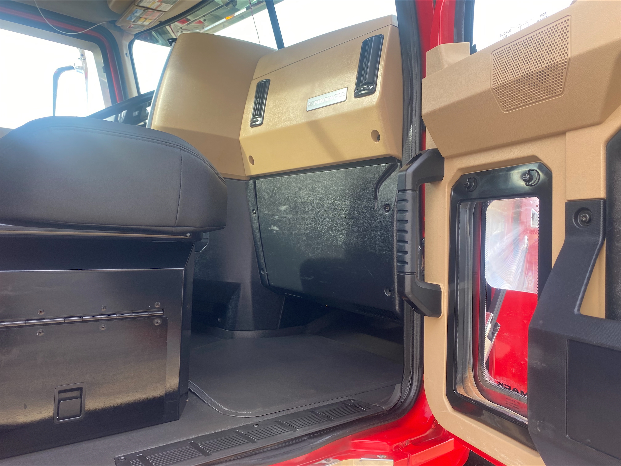 2020 Mack - image 14