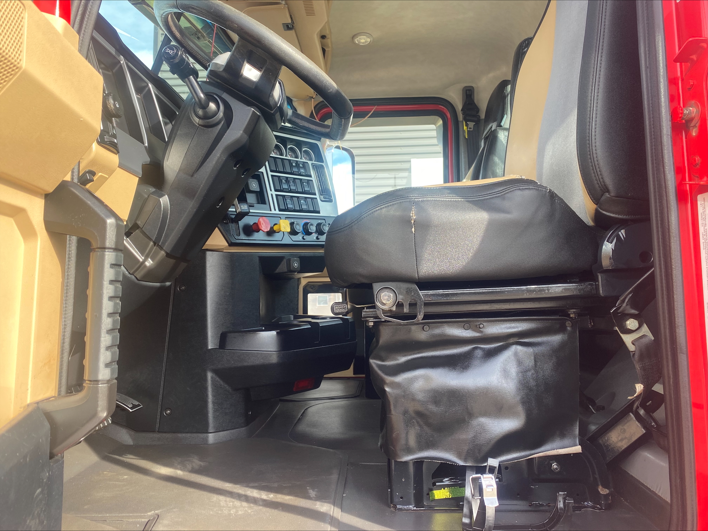 2020 Mack - image 12