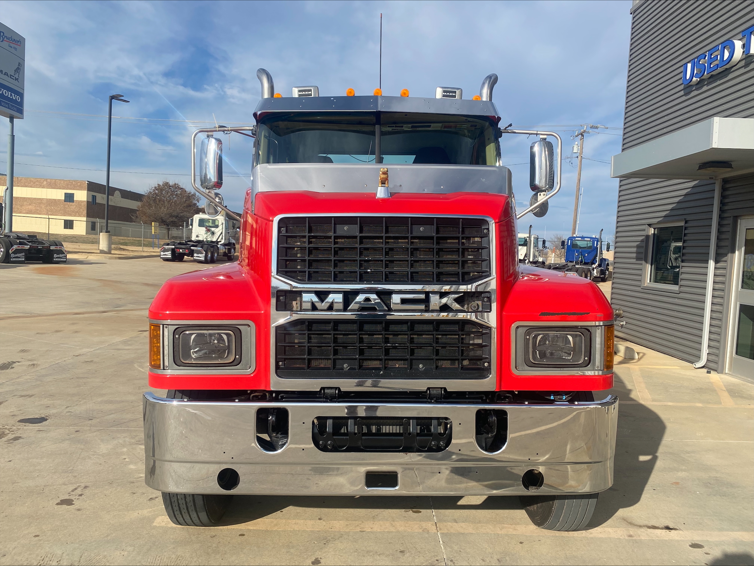 2020 Mack - image 2