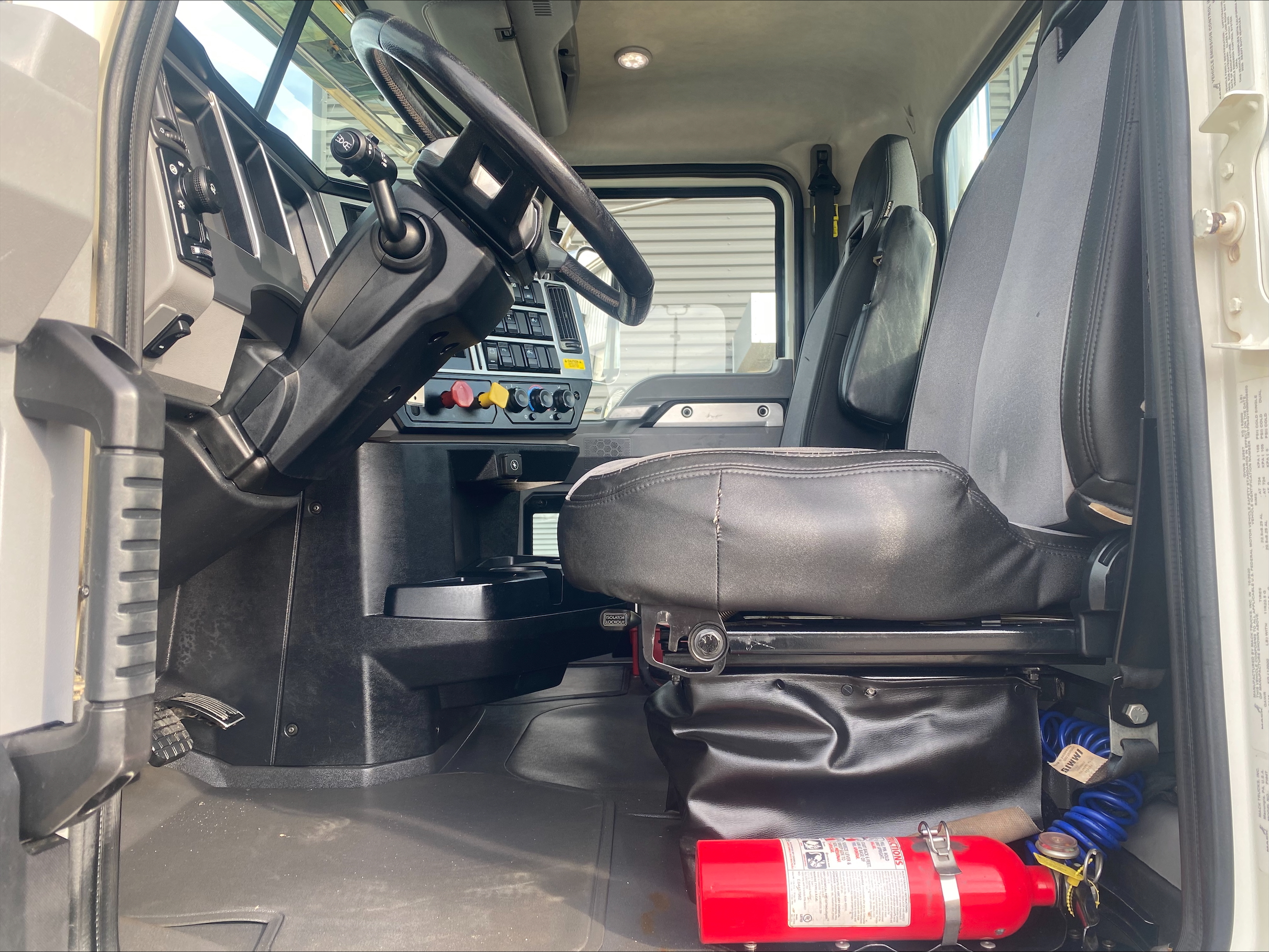 2021 Mack - image 12