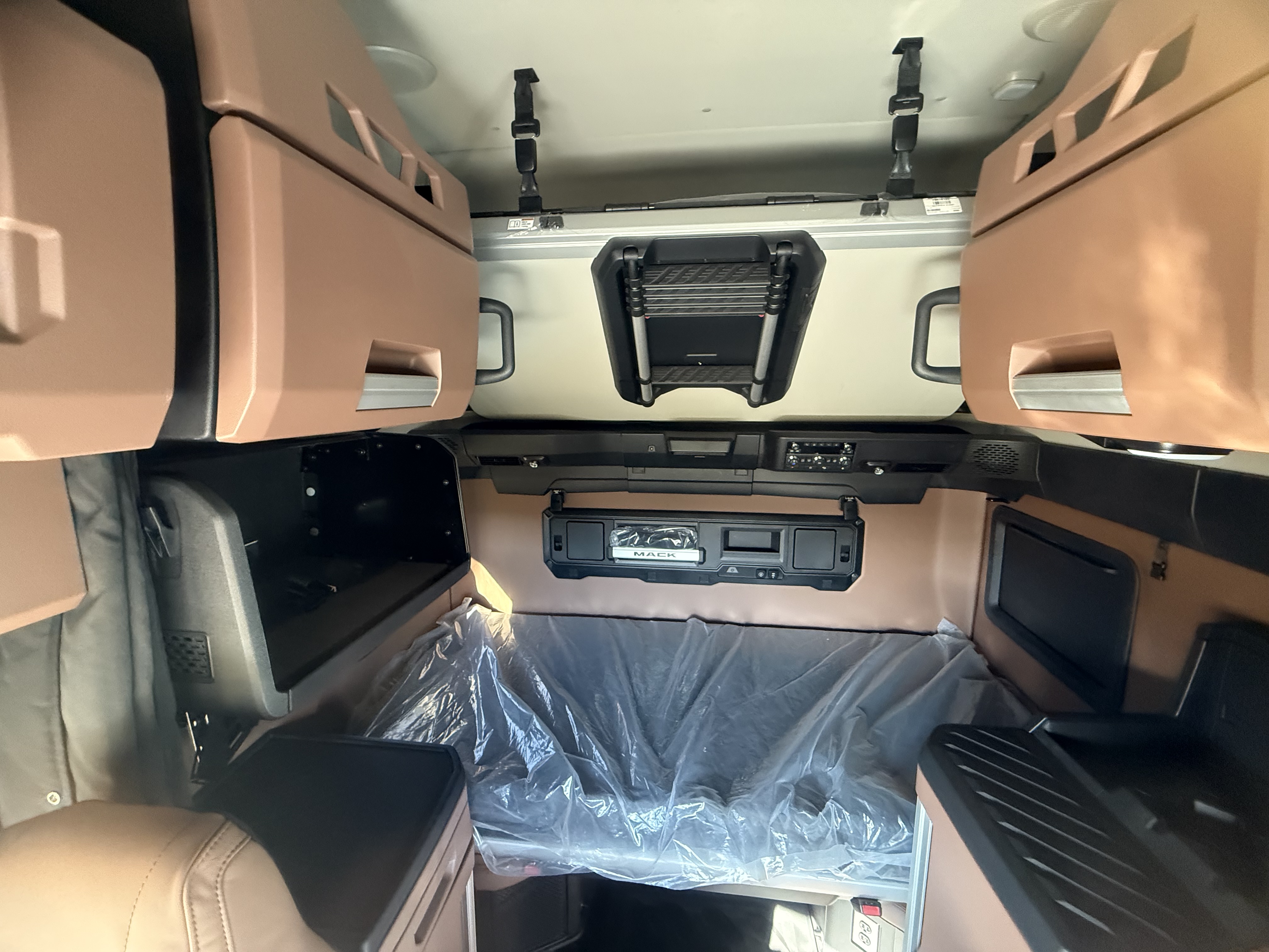 2026 Mack - image 17