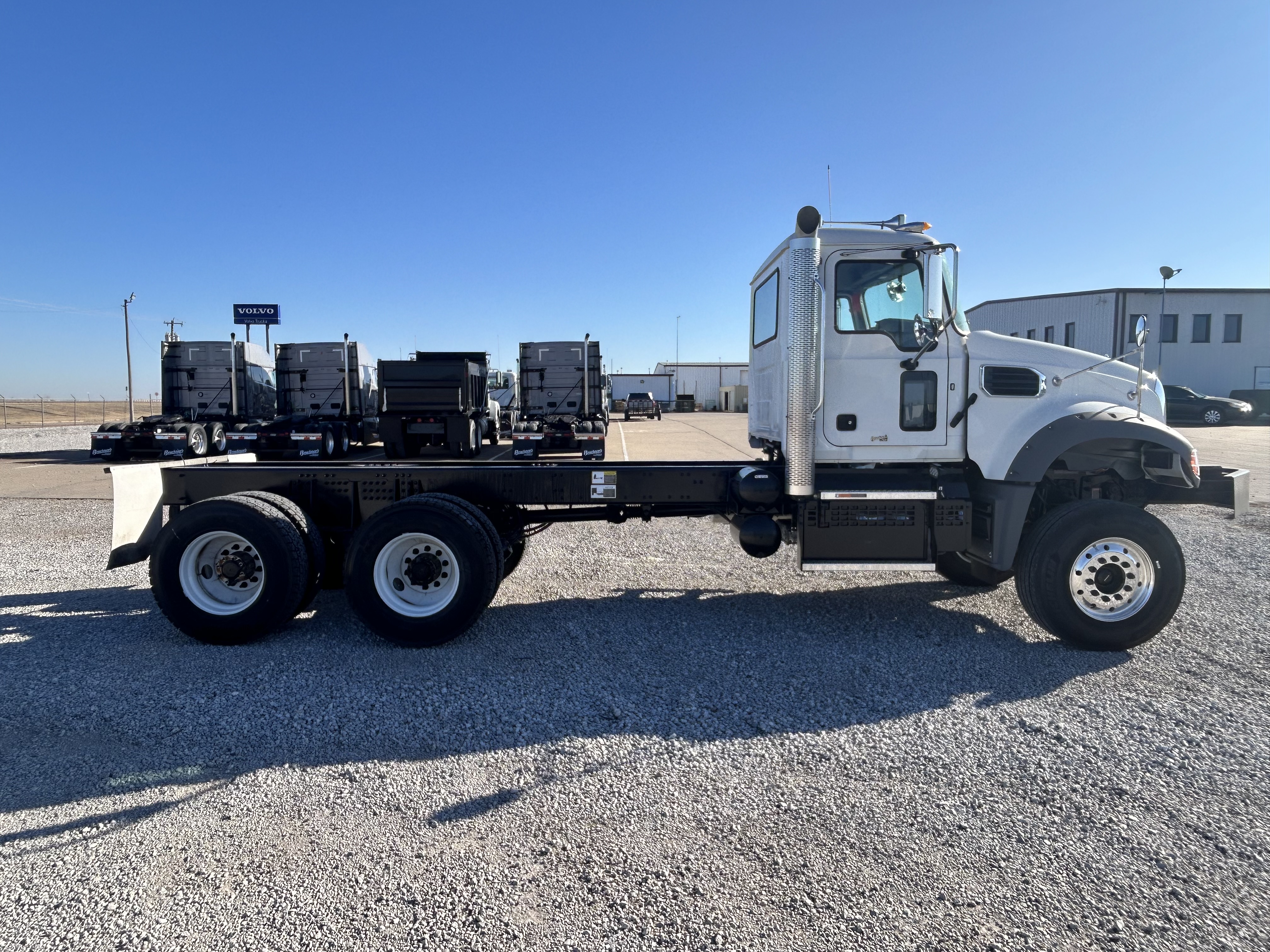 2026 Mack Granite - image 6