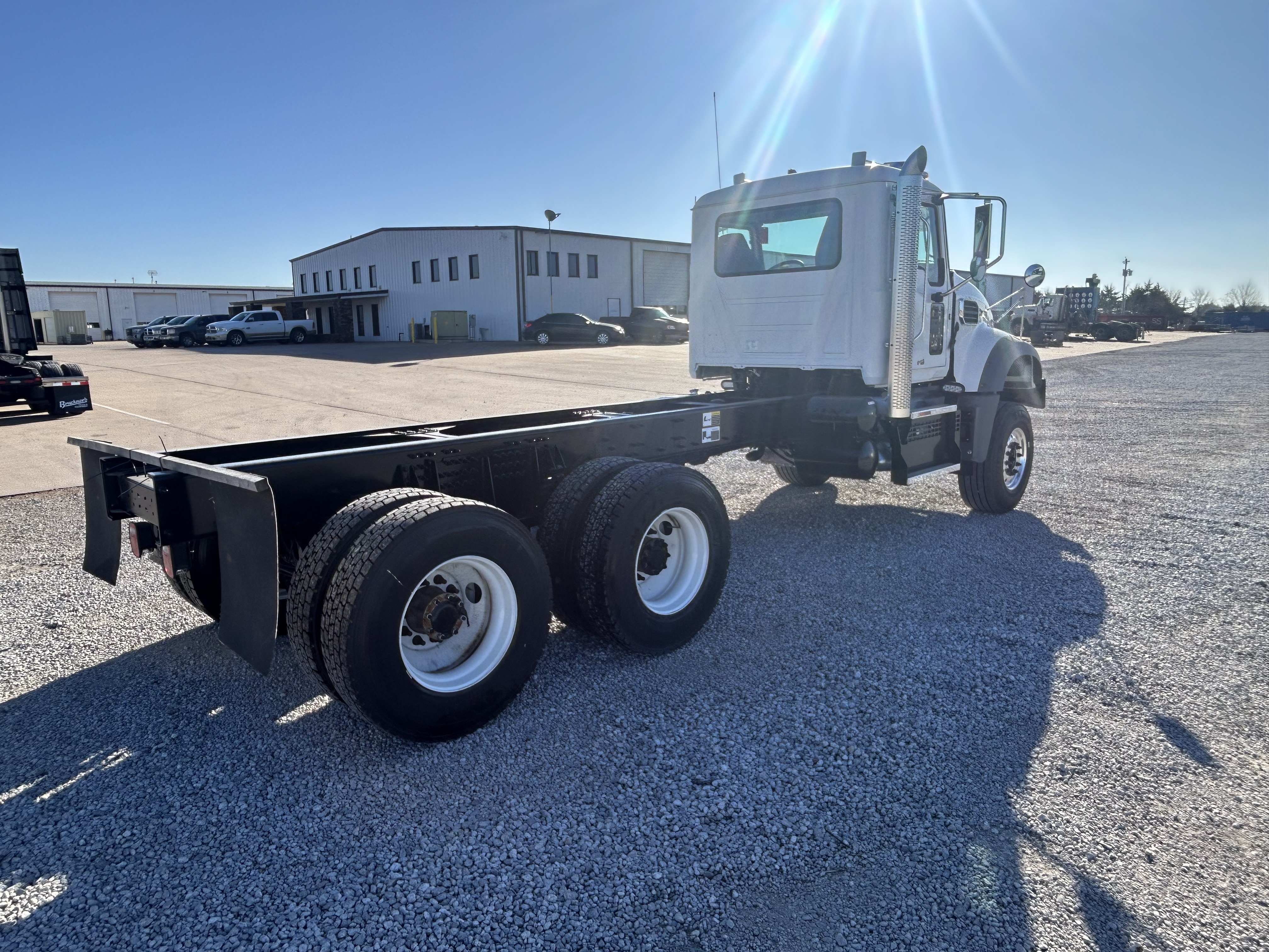 2026 Mack Granite - image 5