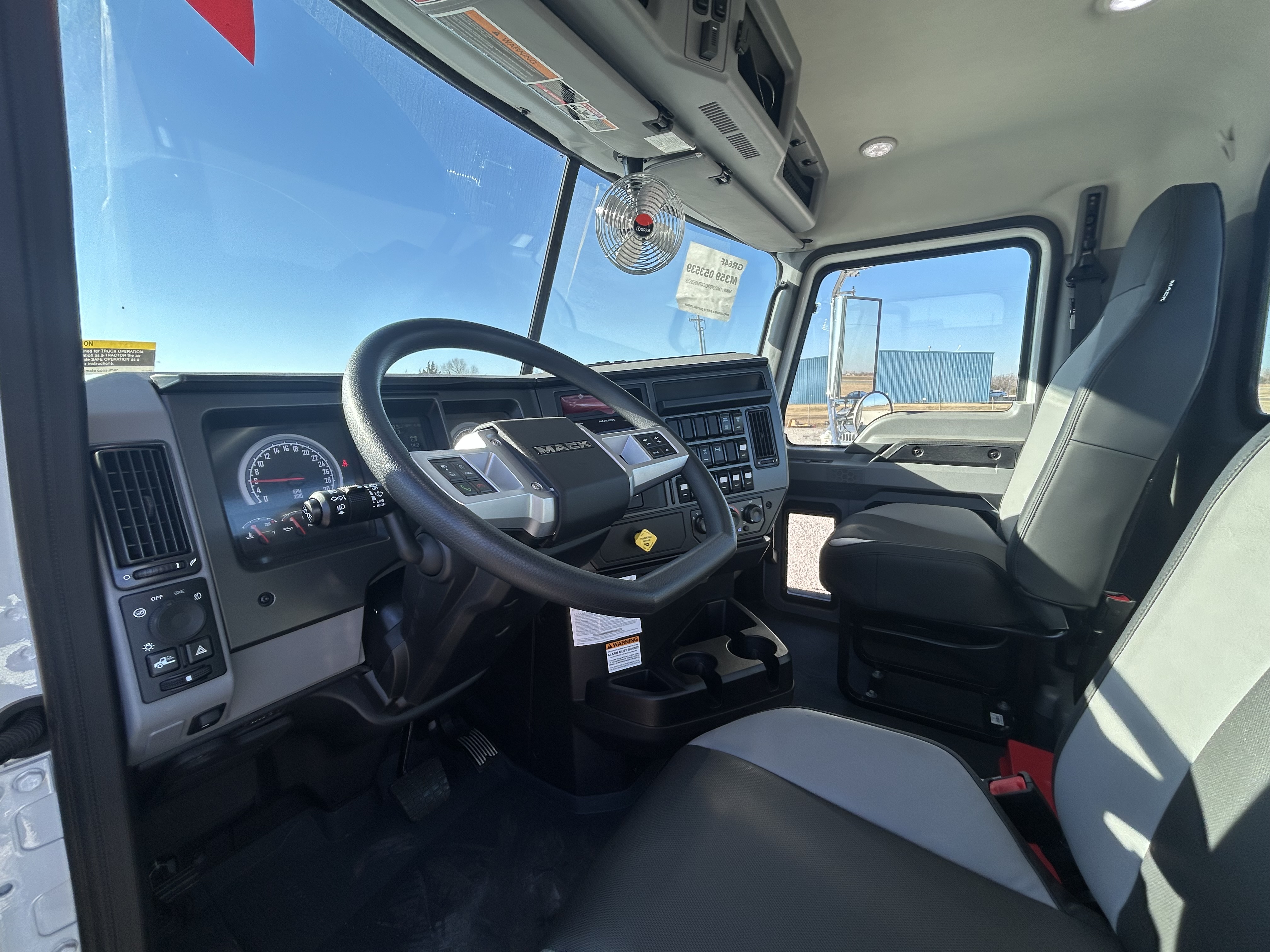 2026 Mack Granite - image 9