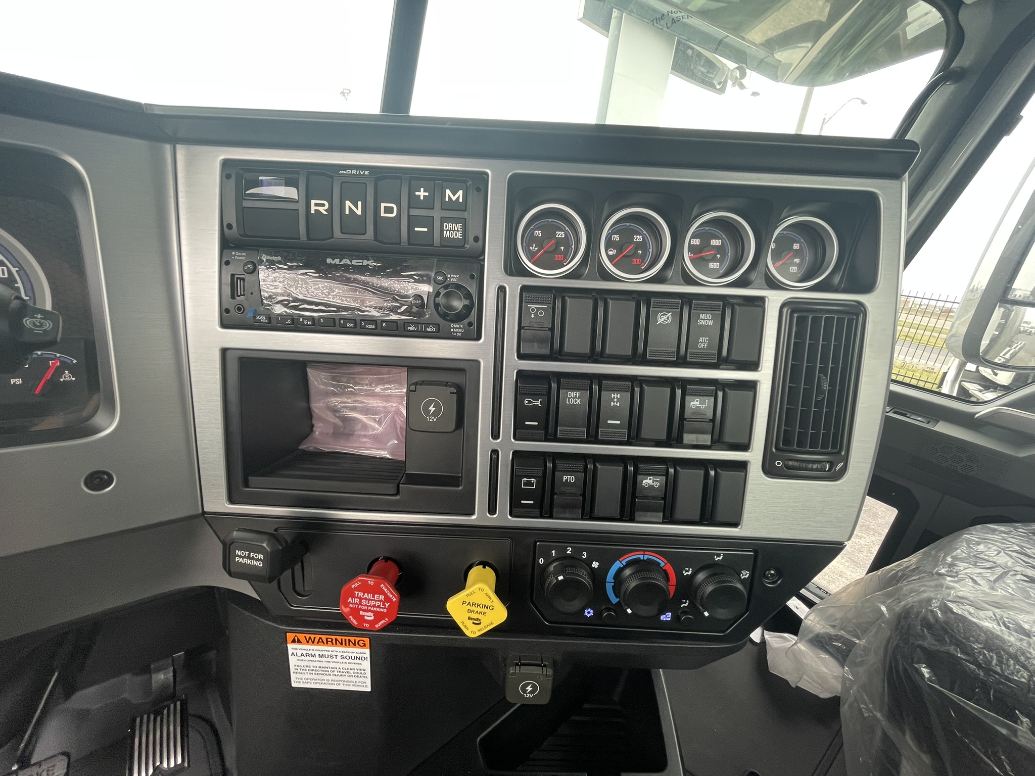 2026 Mack - image 16