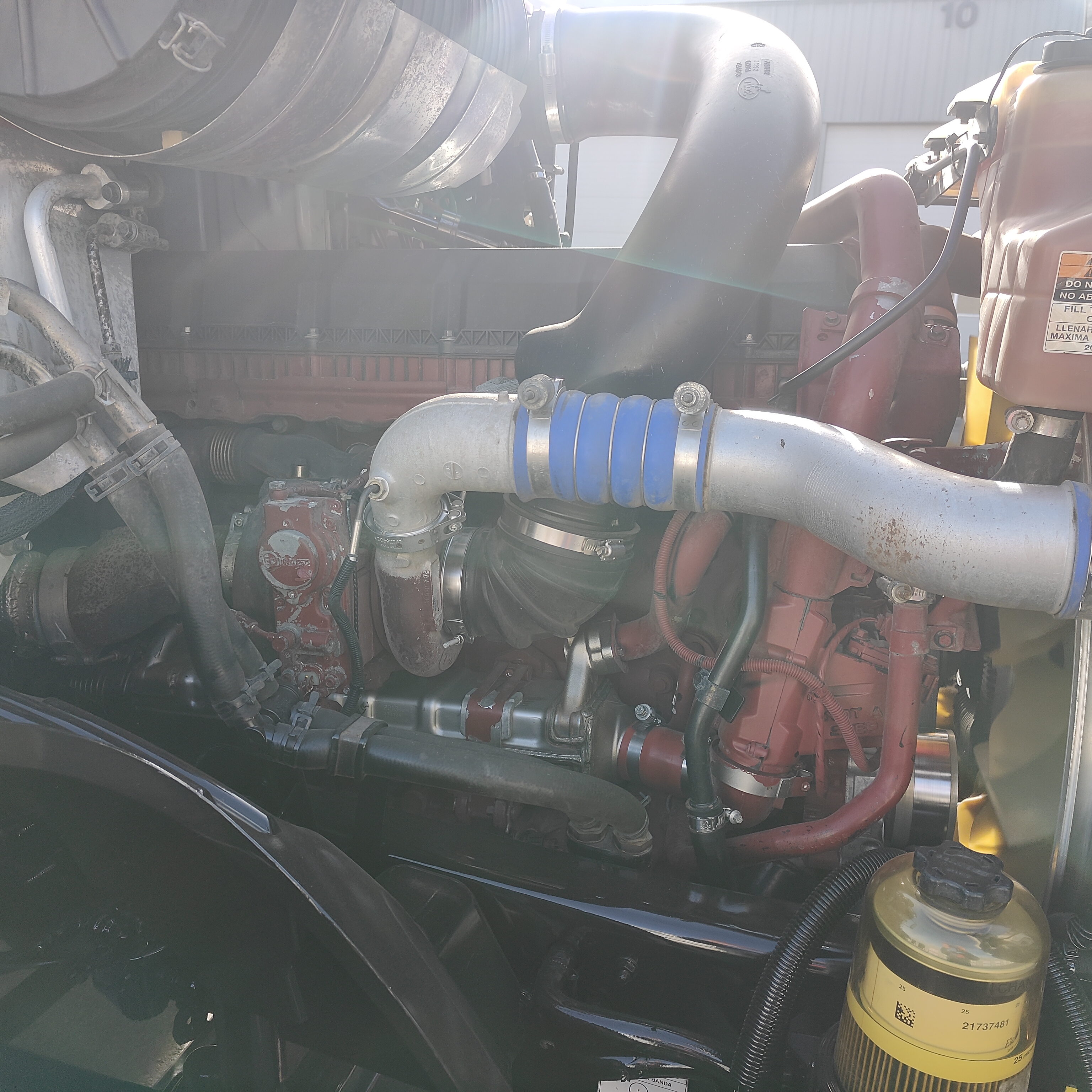 2020 Mack Anthem - image 10