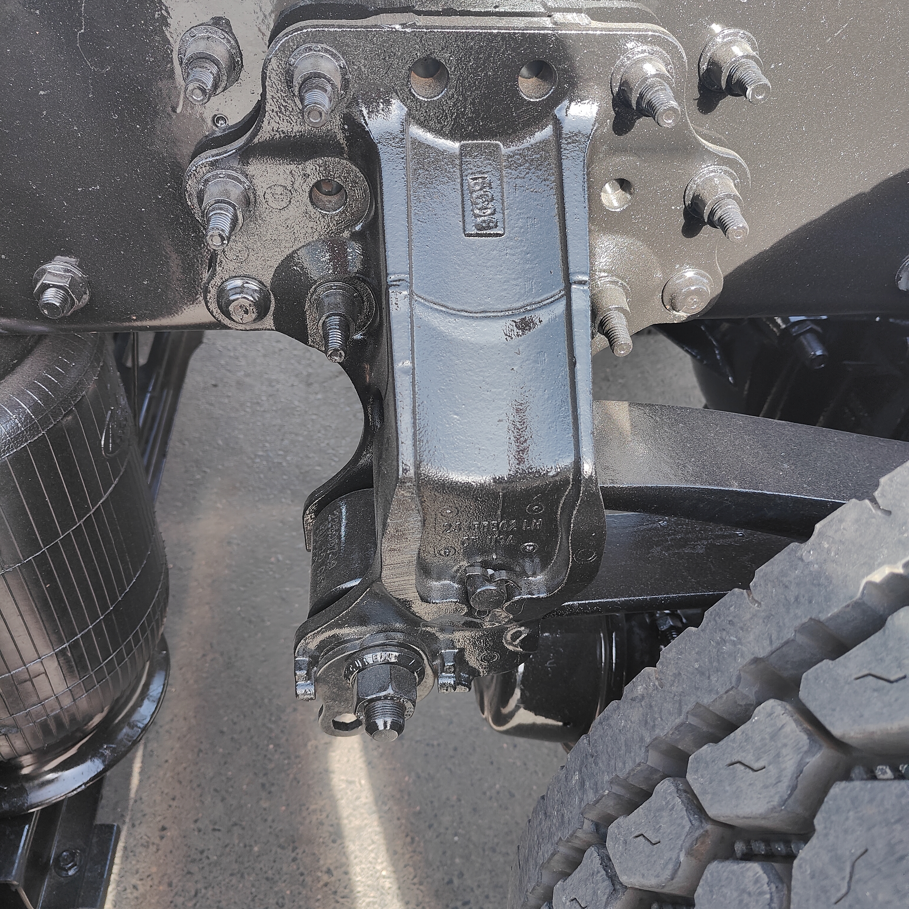 2020 Mack Anthem - image 21