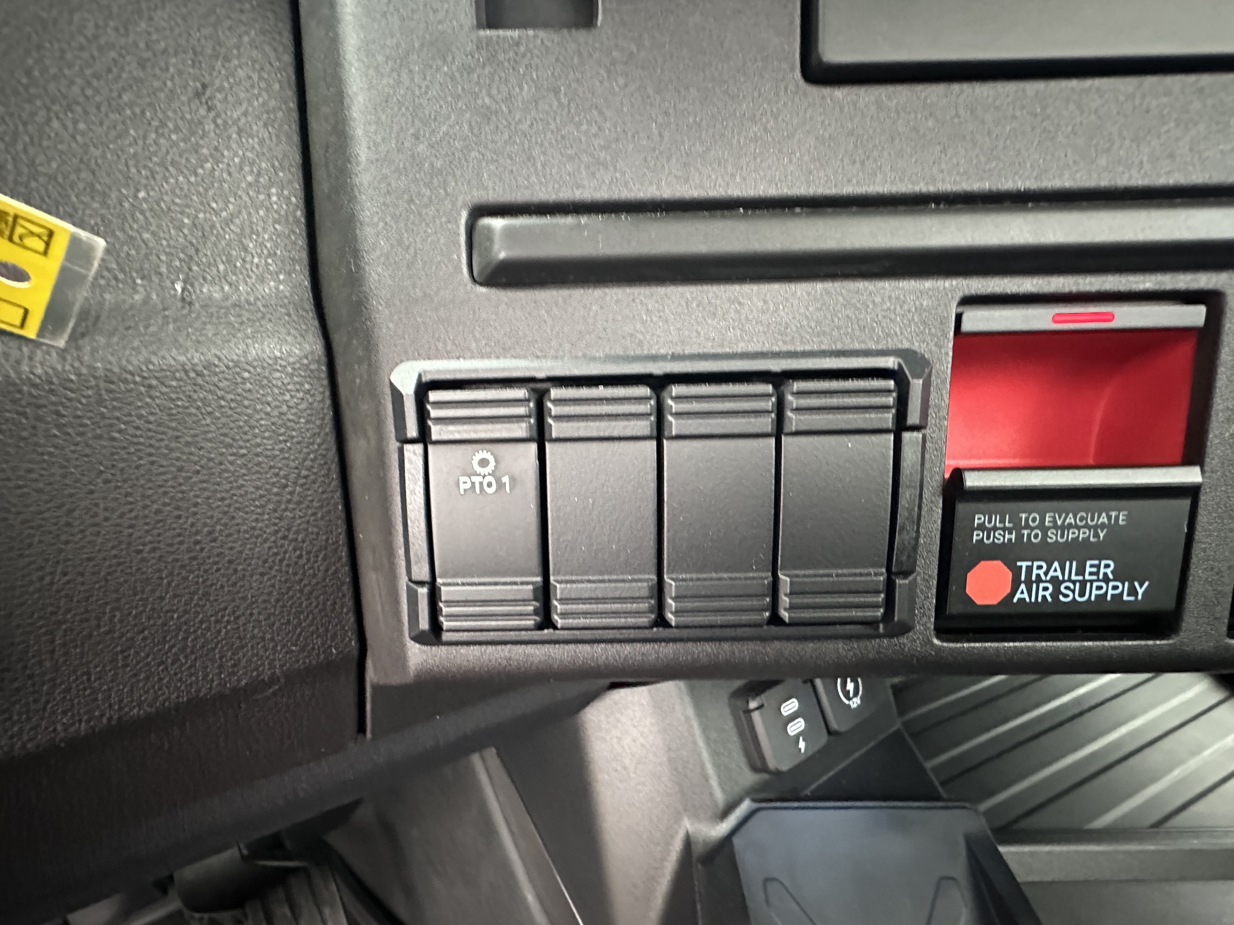 2026 Mack - image 13