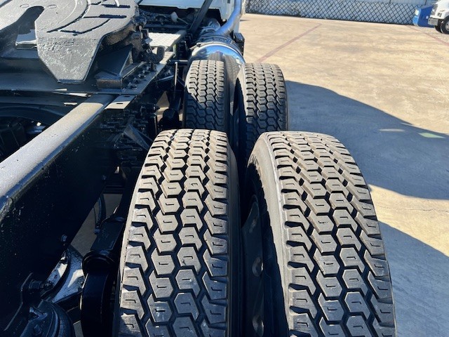 2019 Mack - image 13