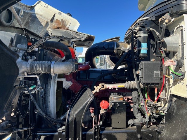 2019 Mack - image 10