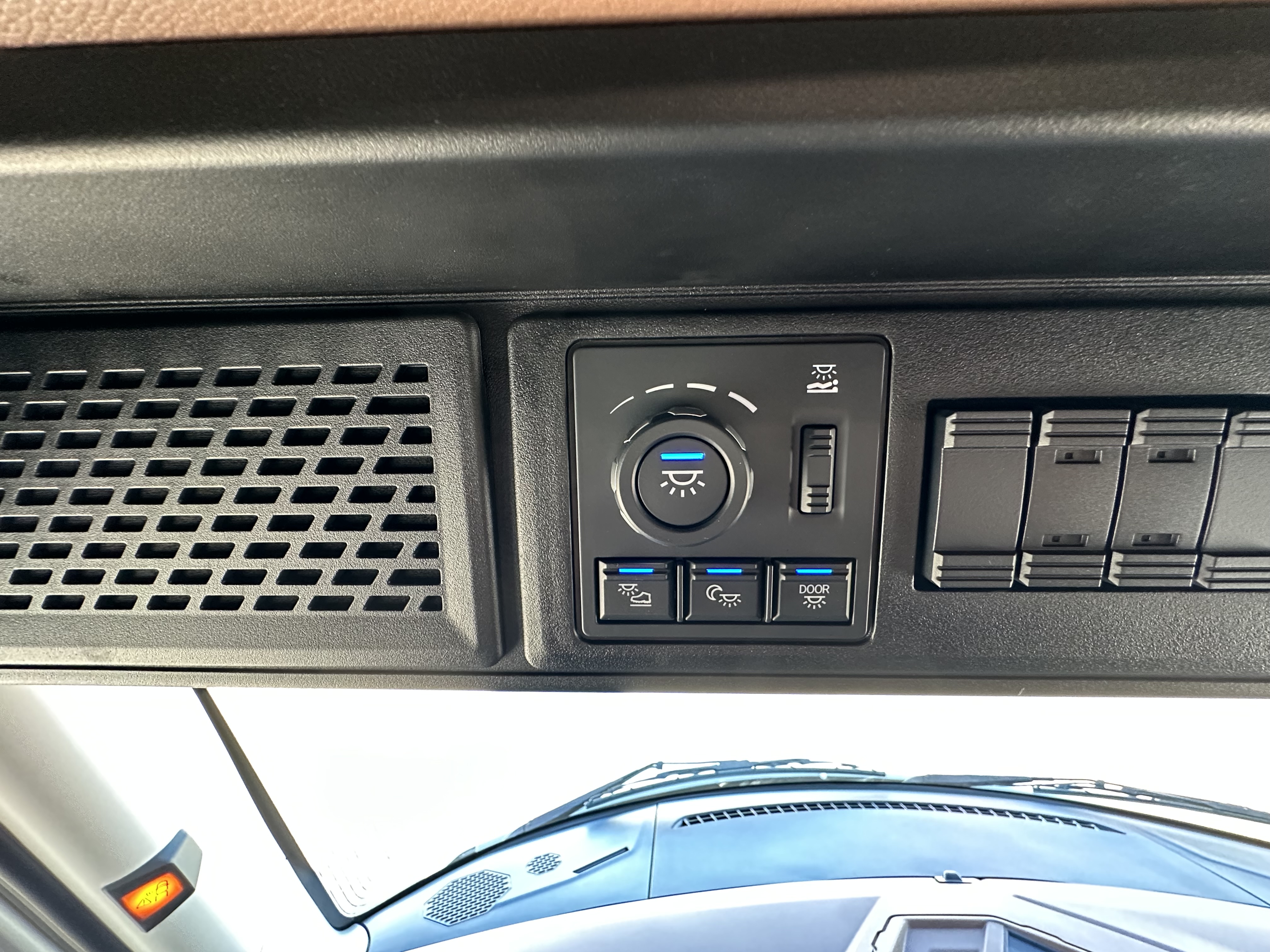 2026 Mack - image 24