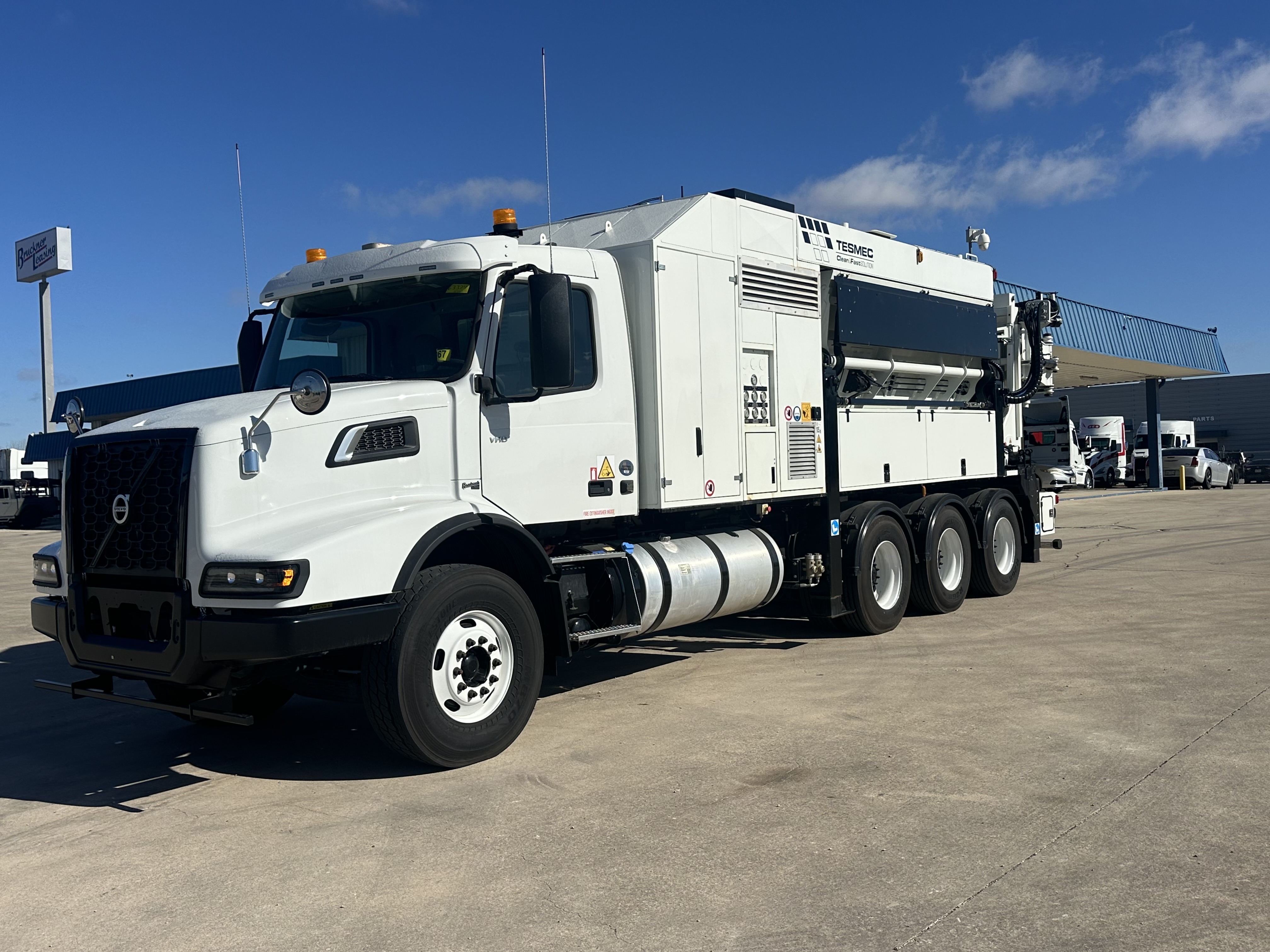 2024 Volvo - image 1