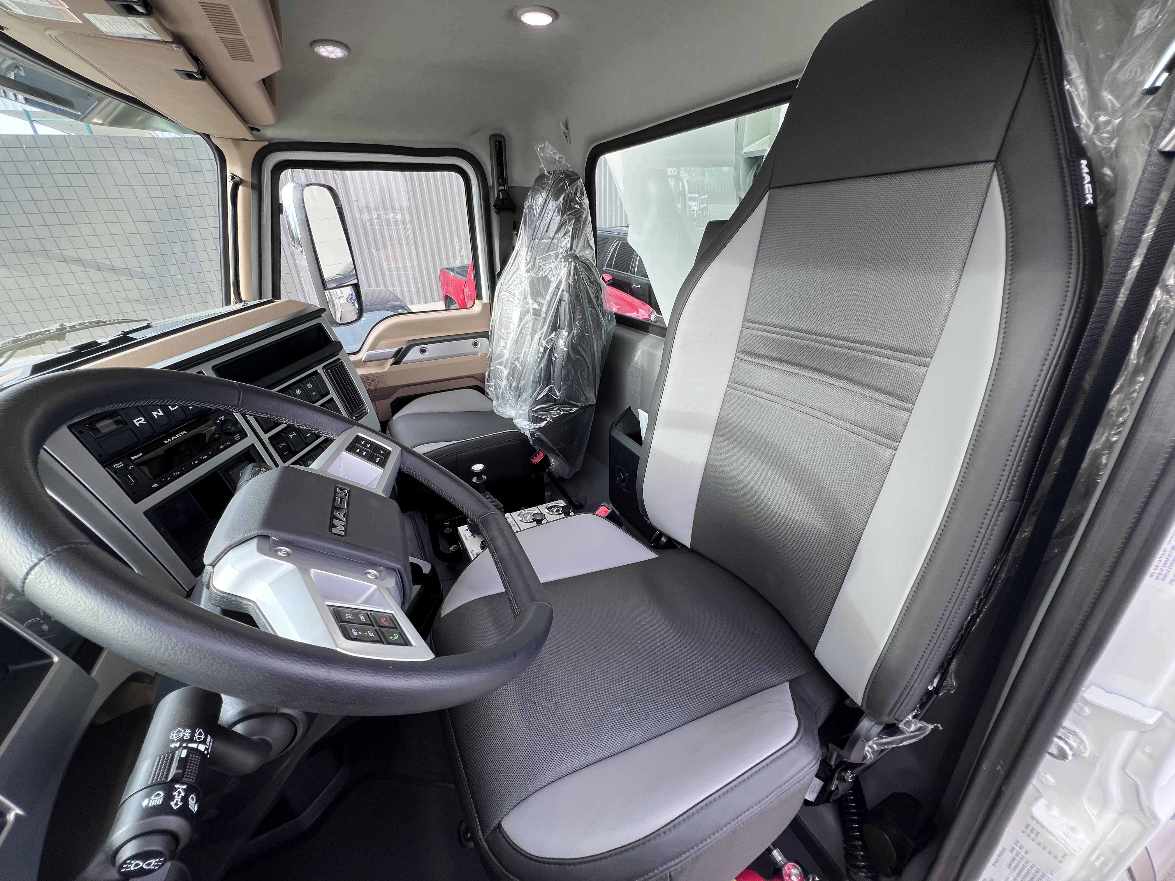 2026 Mack Granite - image 14